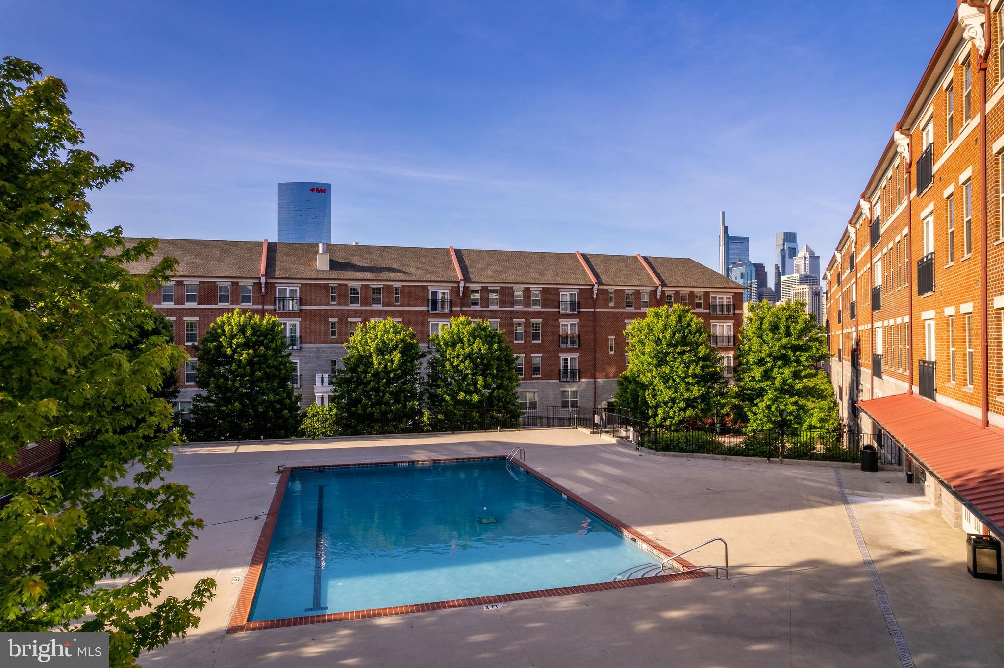 NAVAL SQUARE - Residential