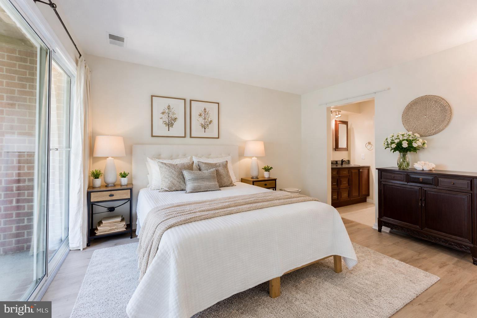 THE COVE - Residential