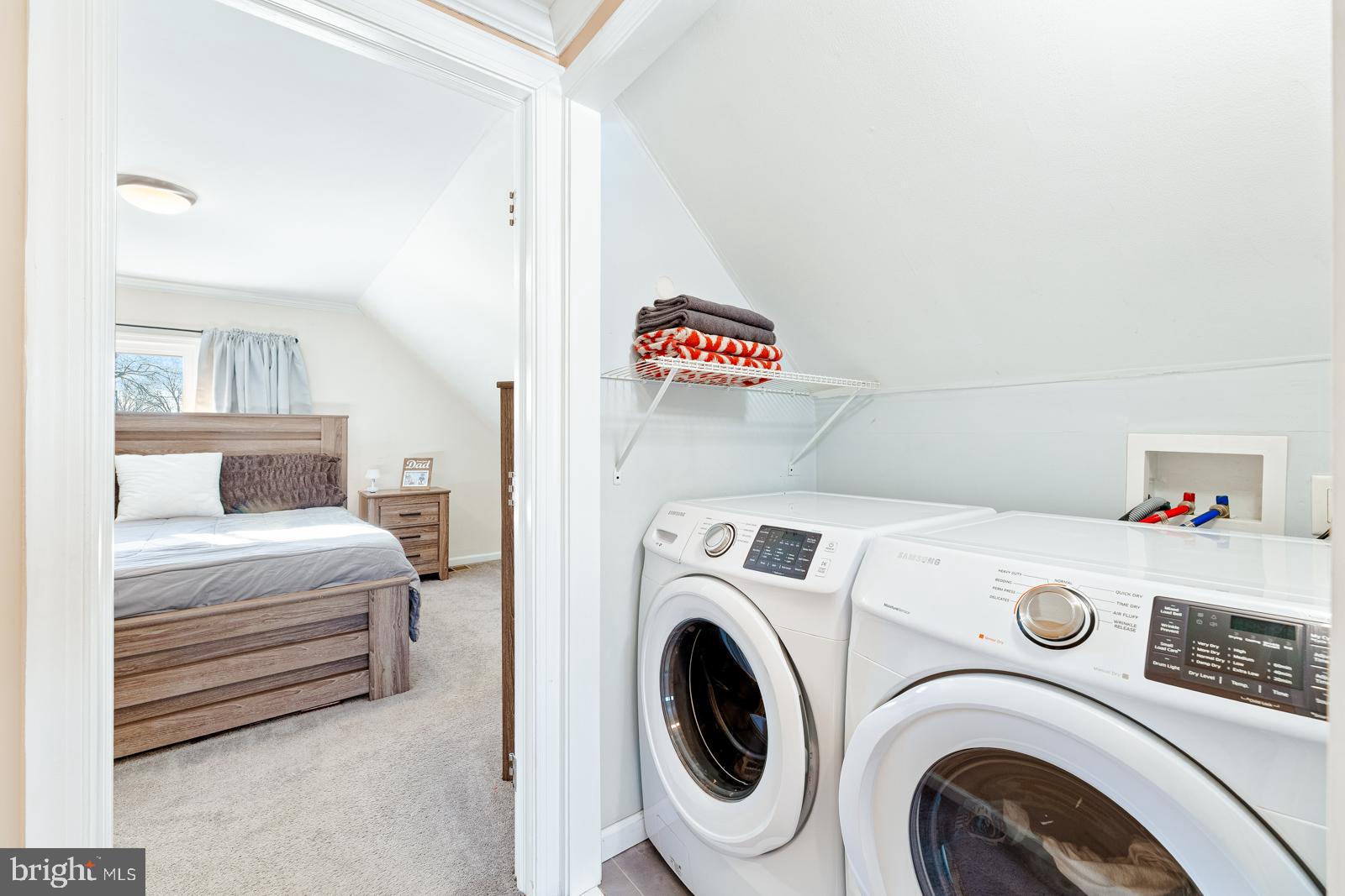 LEVITTOWN - Residential