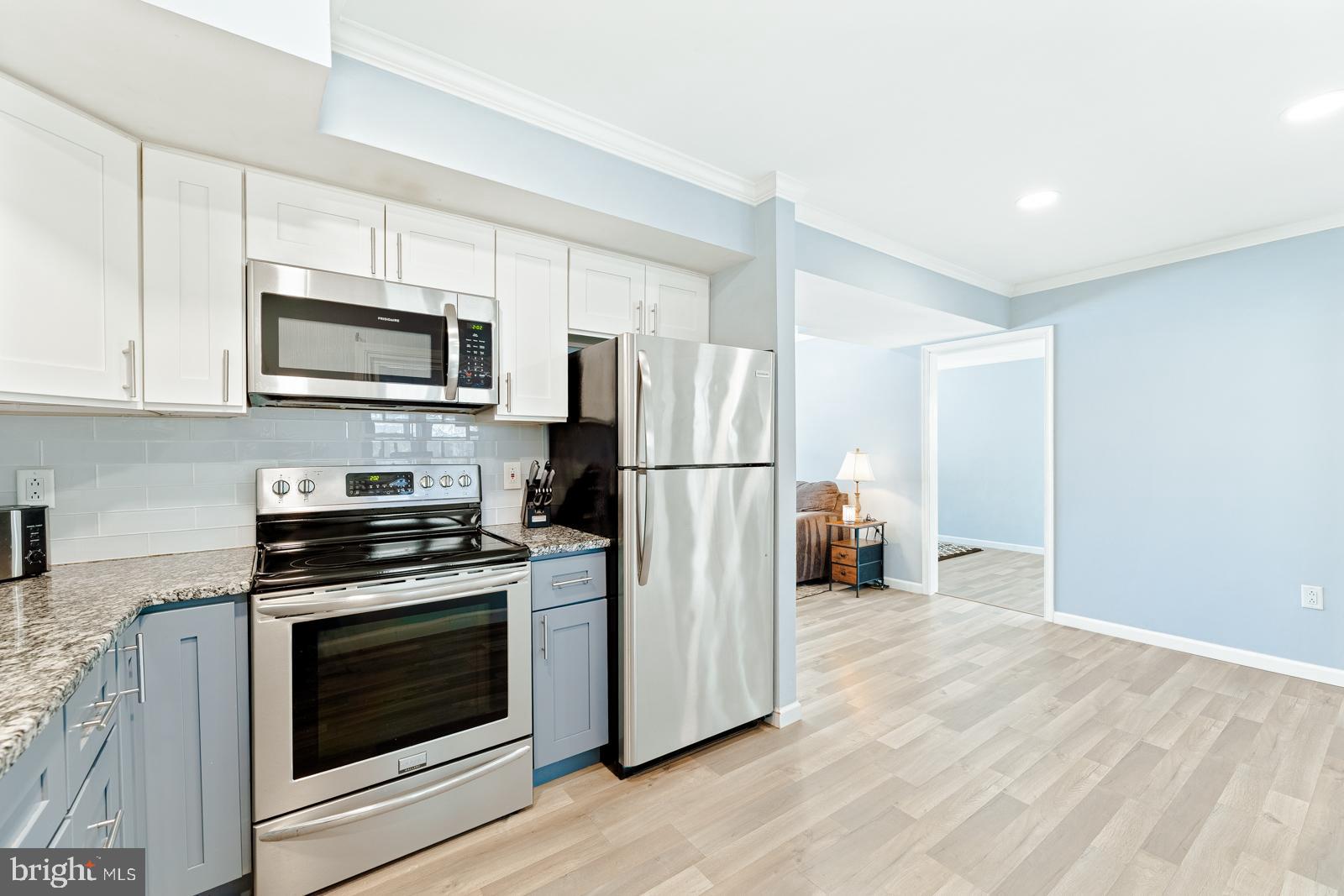 LEVITTOWN - Residential