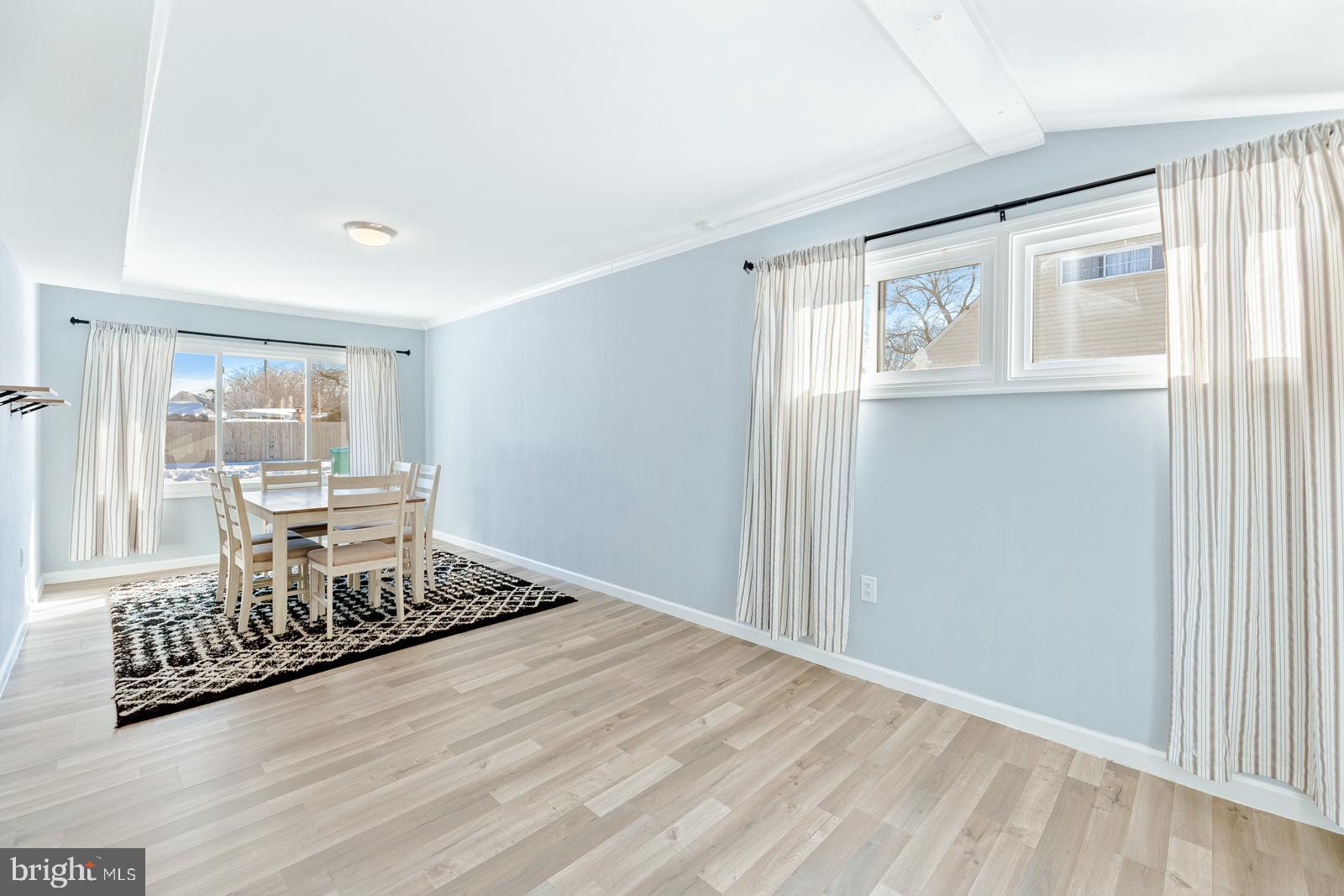 LEVITTOWN - Residential