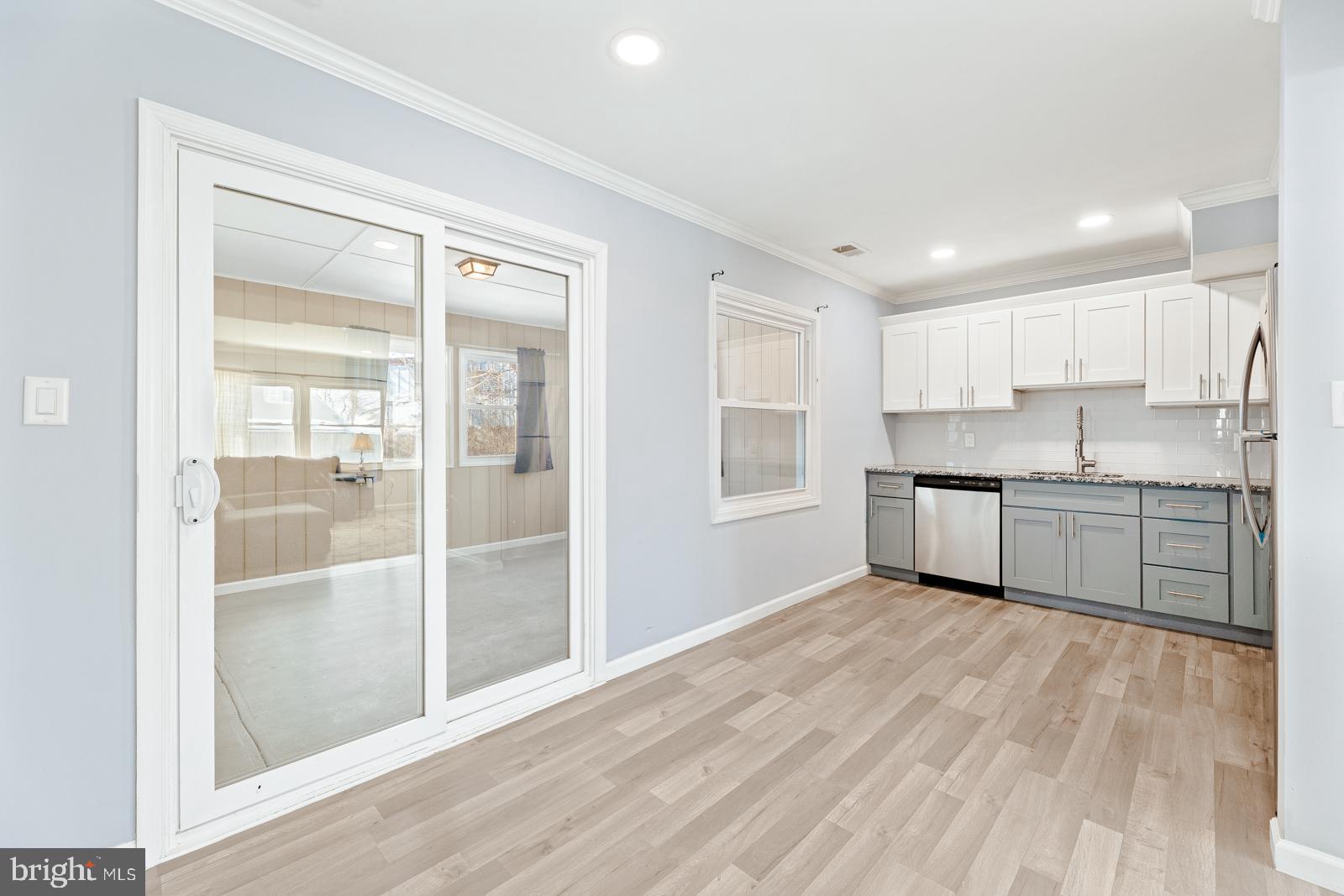 LEVITTOWN - Residential