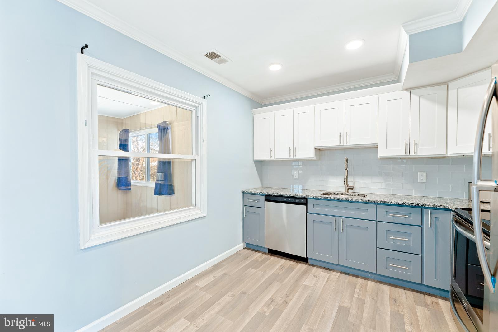 LEVITTOWN - Residential