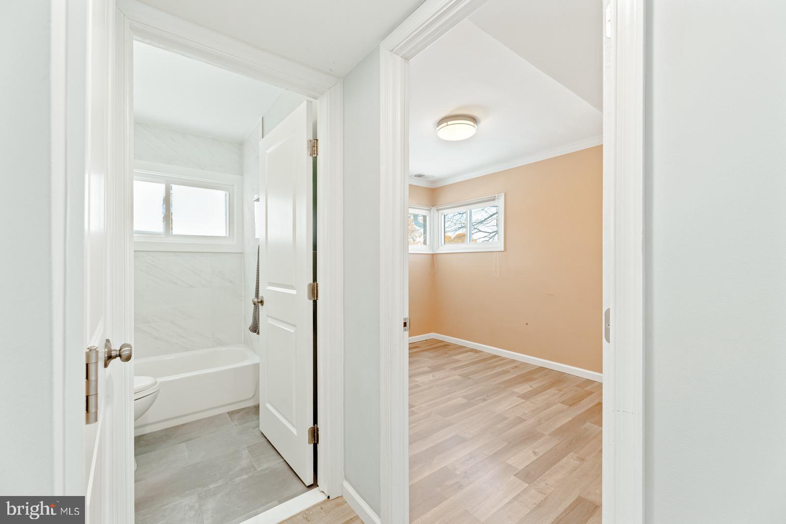 LEVITTOWN - Residential