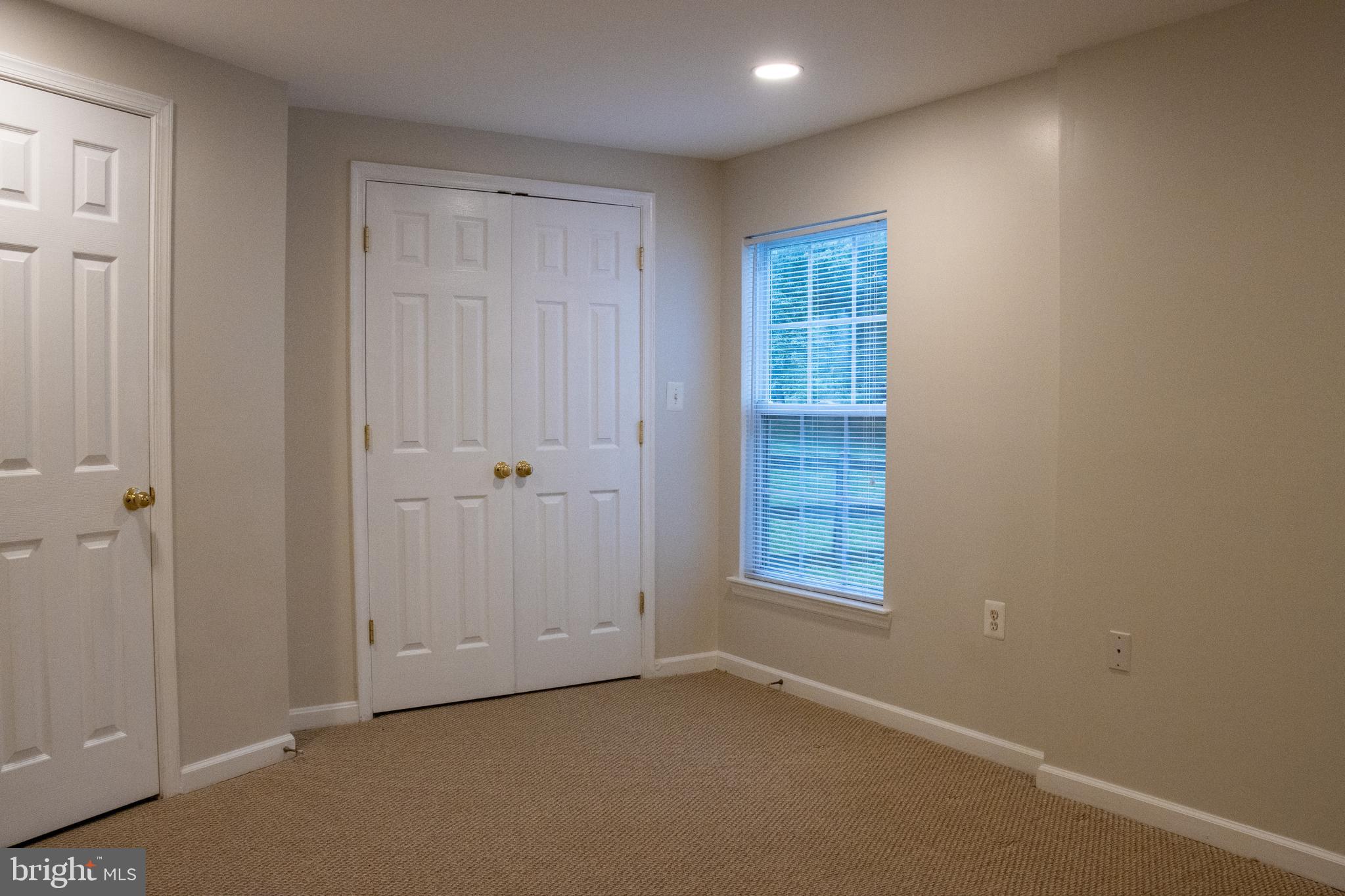 RIVERHILL - Residential Lease