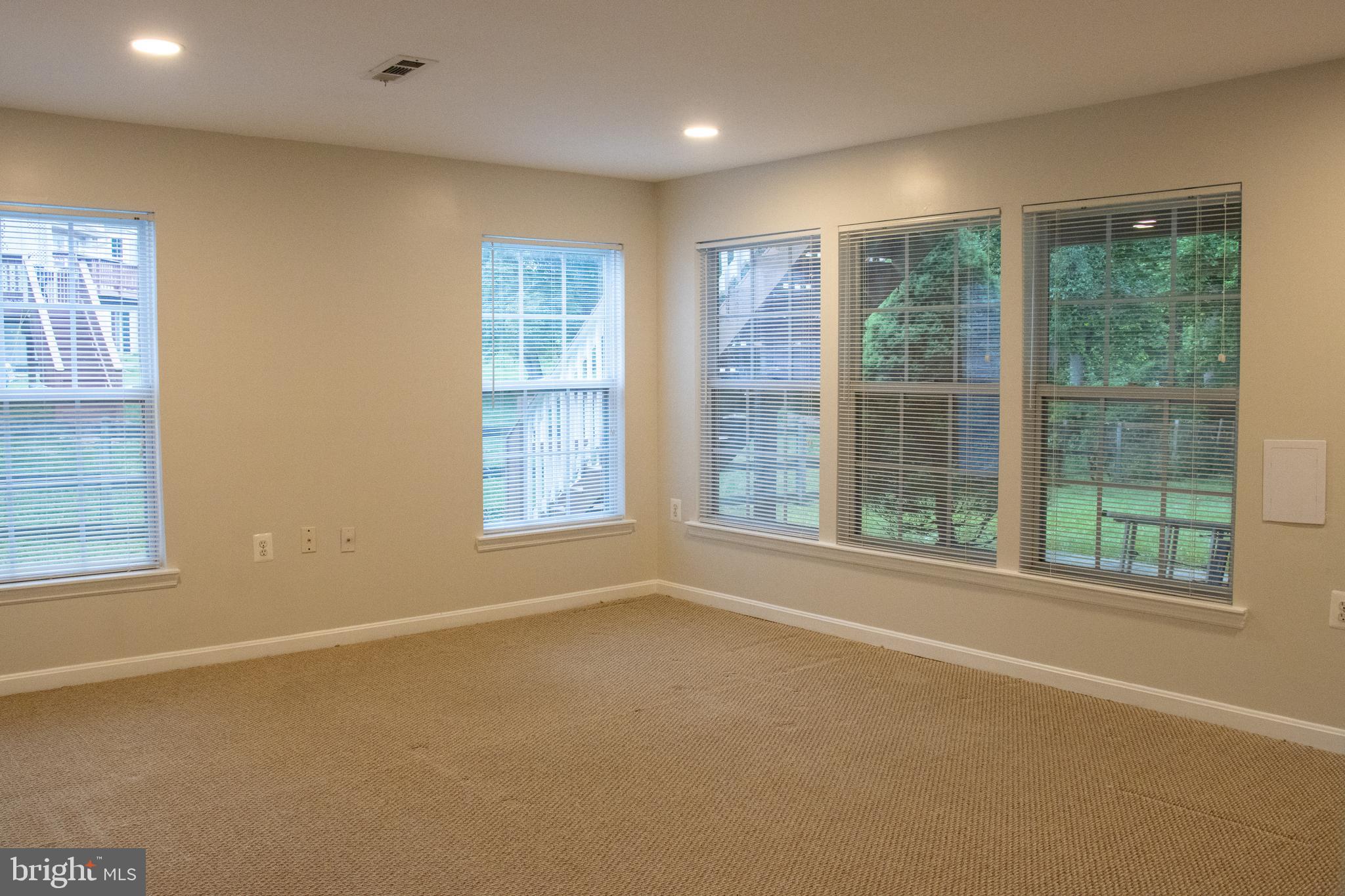 RIVERHILL - Residential Lease