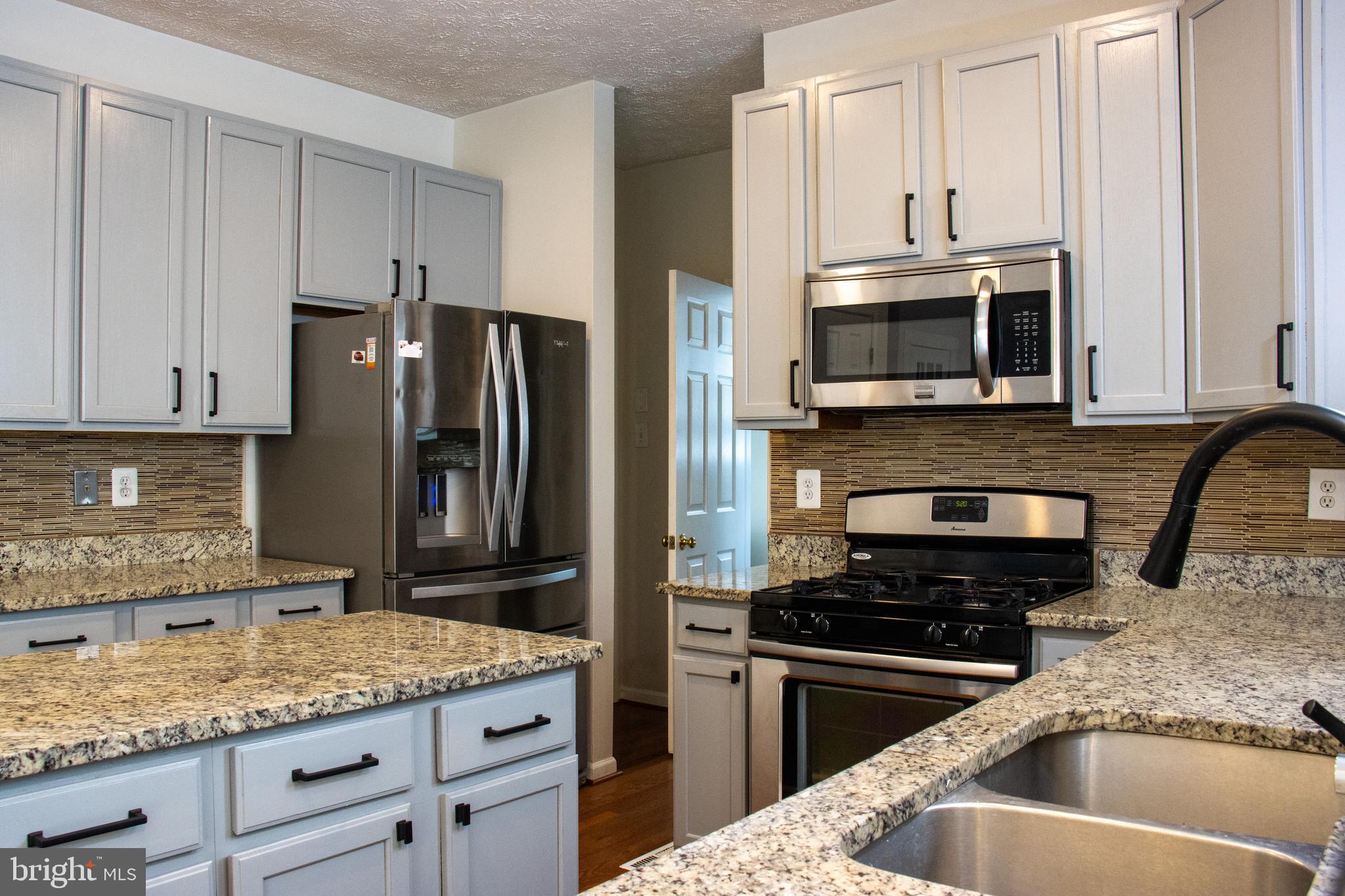 RIVERHILL - Residential Lease