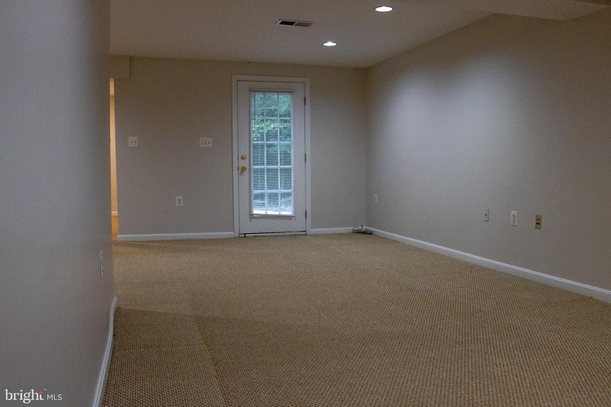 RIVERHILL - Residential Lease