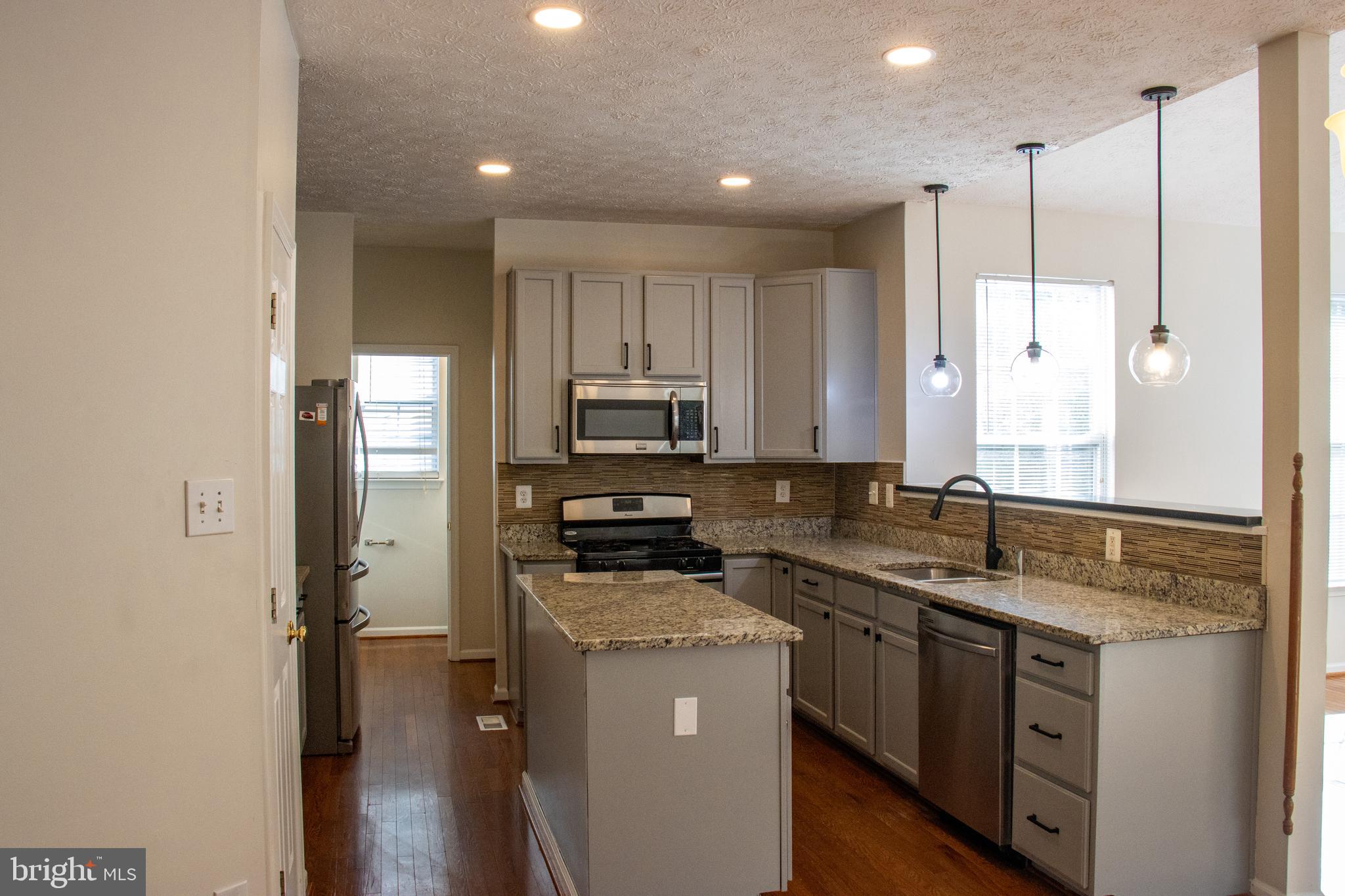 RIVERHILL - Residential Lease