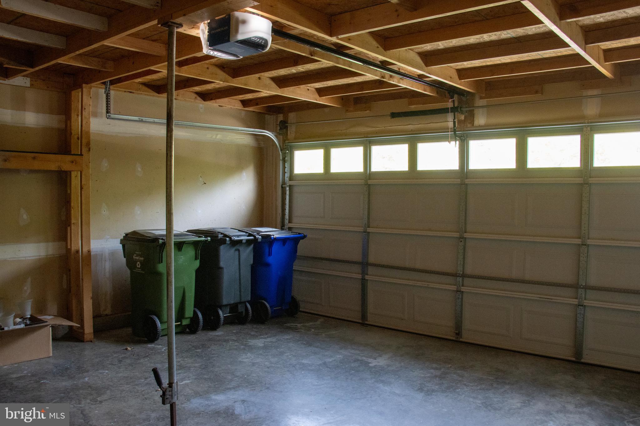 RIVERHILL - Residential Lease