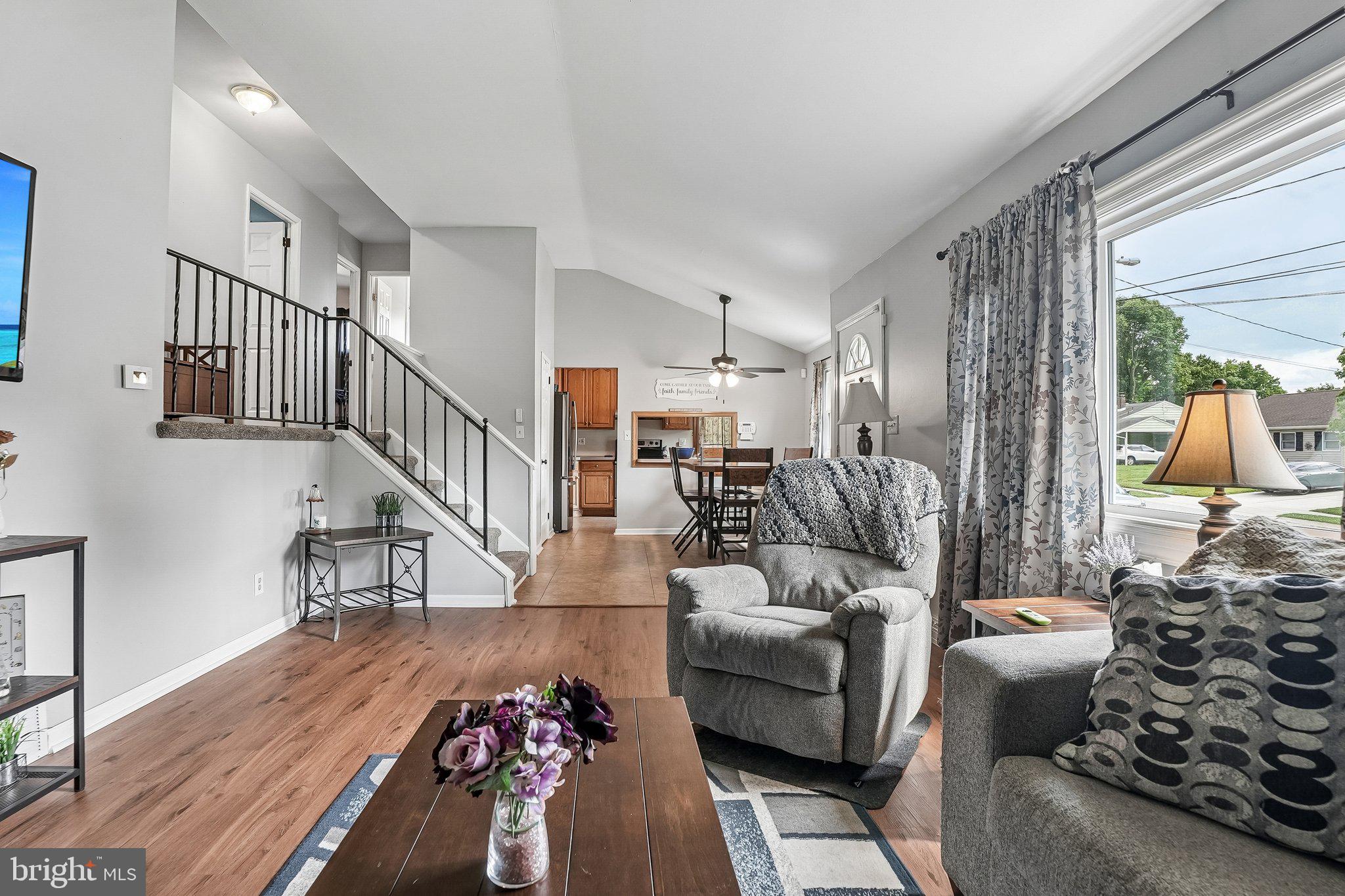 6 GRANVILLE LANE