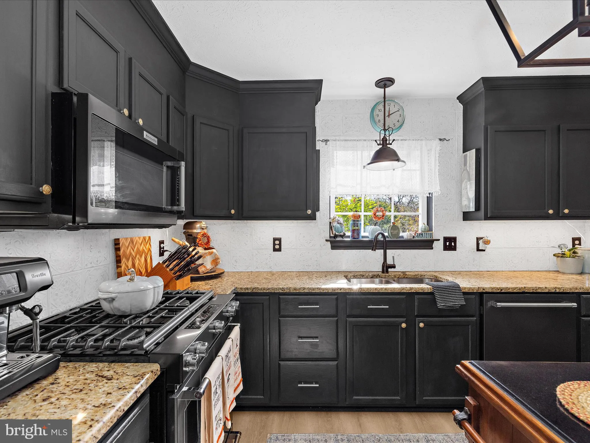 Baltimore, Maryland 21219, United States, 3 Bedrooms Bedrooms, ,3 BathroomsBathrooms,Residential,Coming Soon,230952