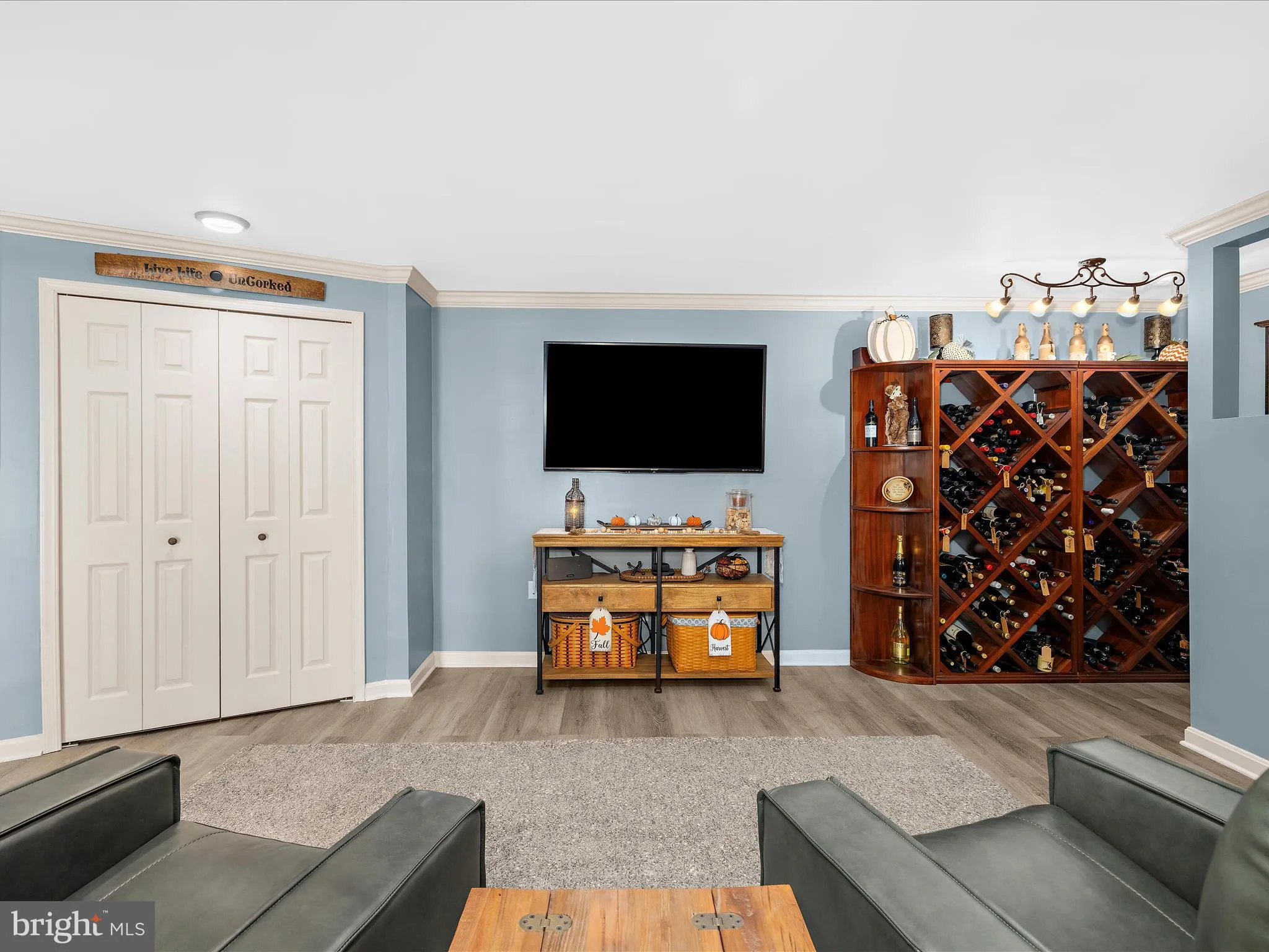 Baltimore, Maryland 21219, United States, 3 Bedrooms Bedrooms, ,3 BathroomsBathrooms,Residential,Coming Soon,230952