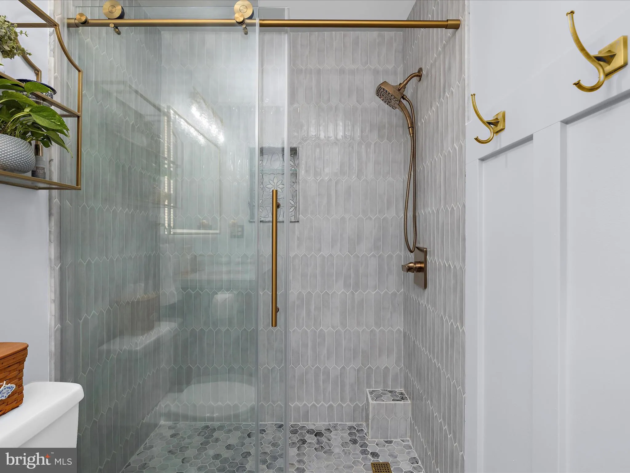 Baltimore, Maryland 21219, United States, 3 Bedrooms Bedrooms, ,3 BathroomsBathrooms,Residential,Coming Soon,230952