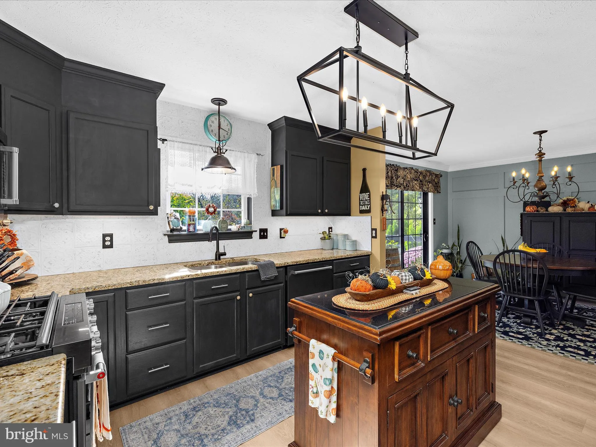 Baltimore, Maryland 21219, United States, 3 Bedrooms Bedrooms, ,3 BathroomsBathrooms,Residential,Coming Soon,230952