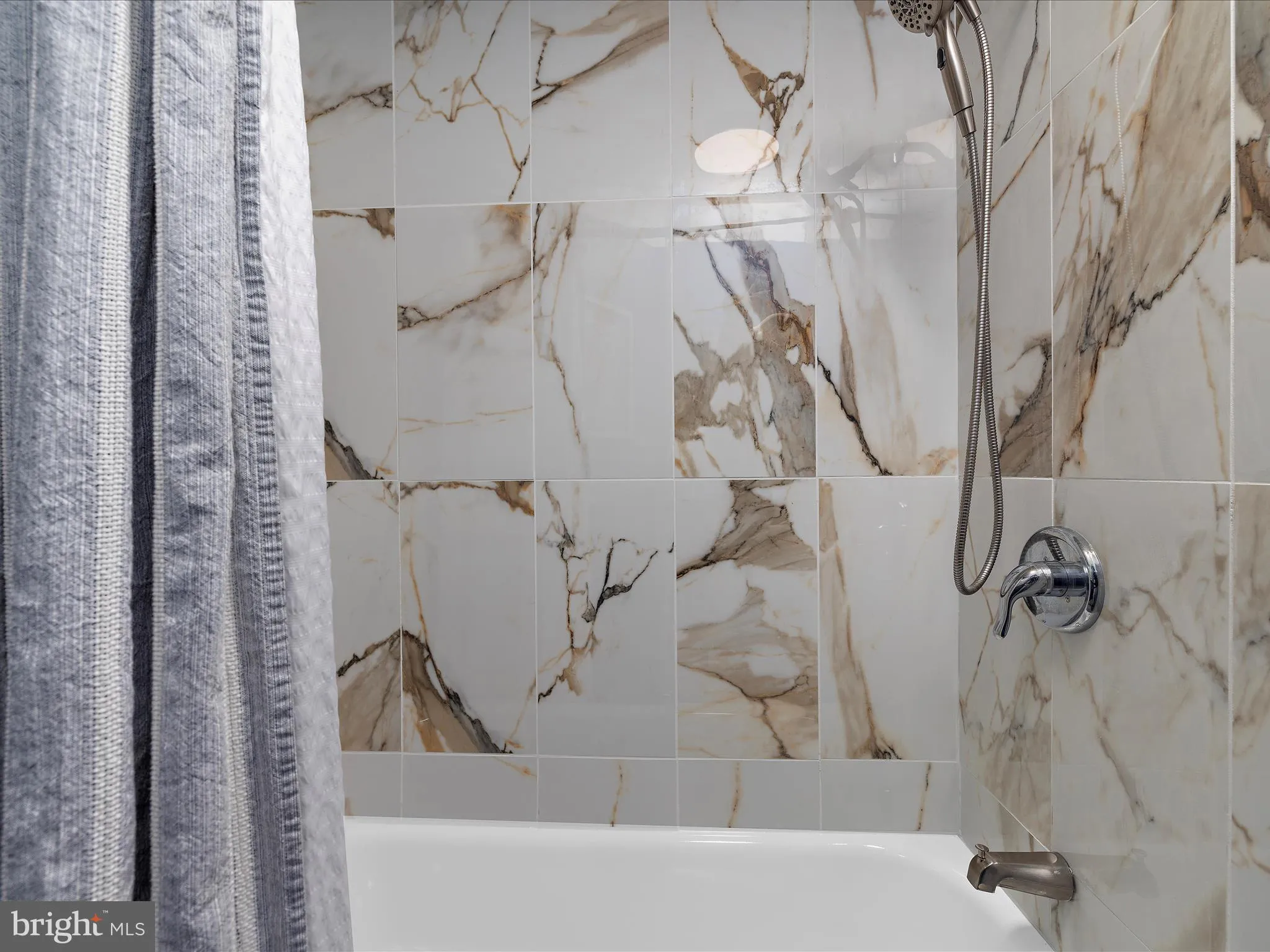 Baltimore, Maryland 21219, United States, 3 Bedrooms Bedrooms, ,3 BathroomsBathrooms,Residential,Coming Soon,230952