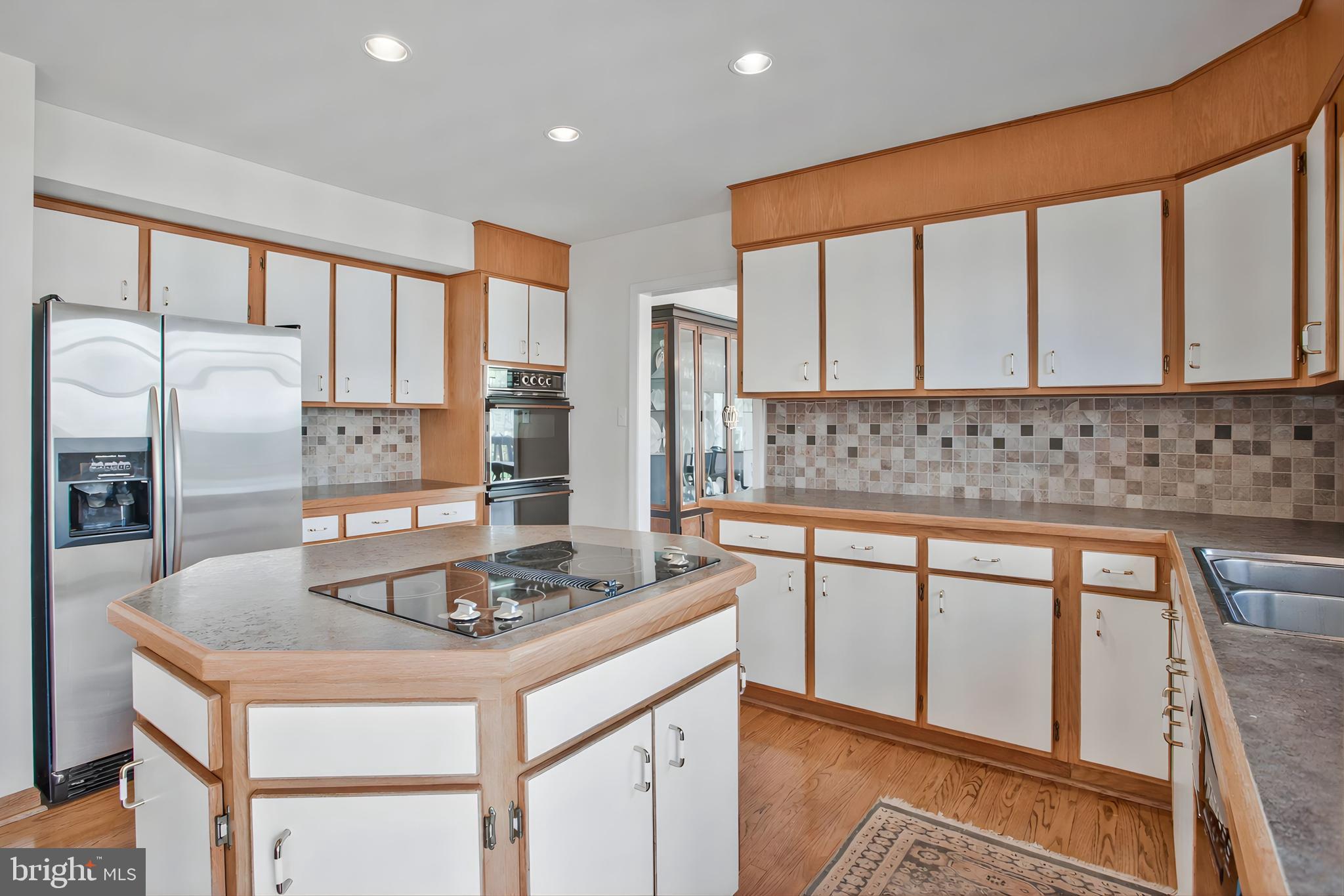 SOCIETY HILL - Residential