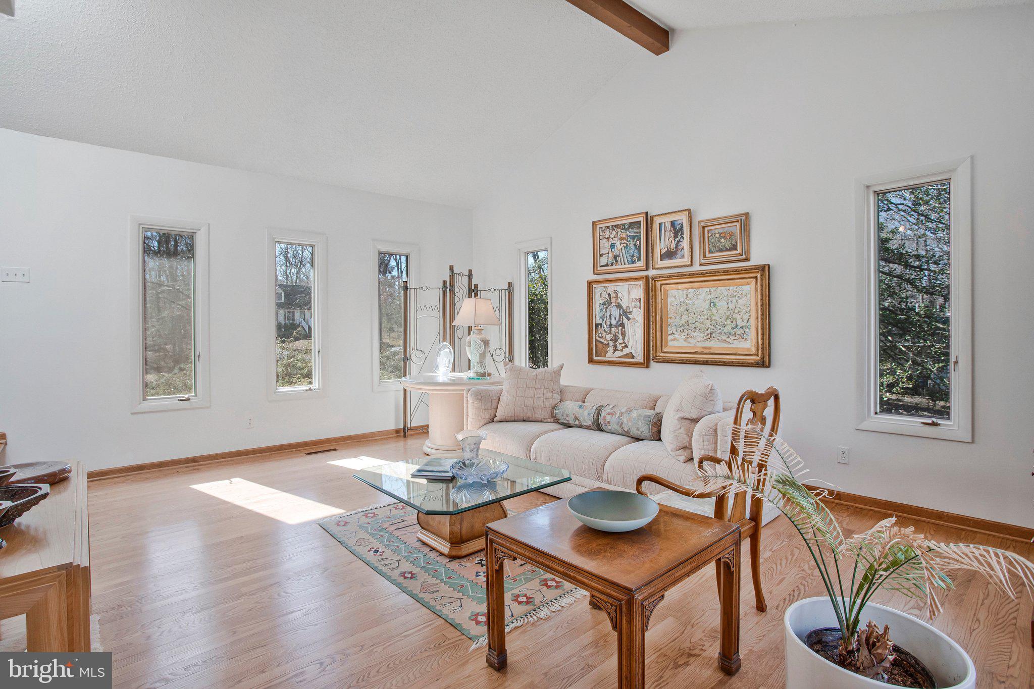 SOCIETY HILL - Residential