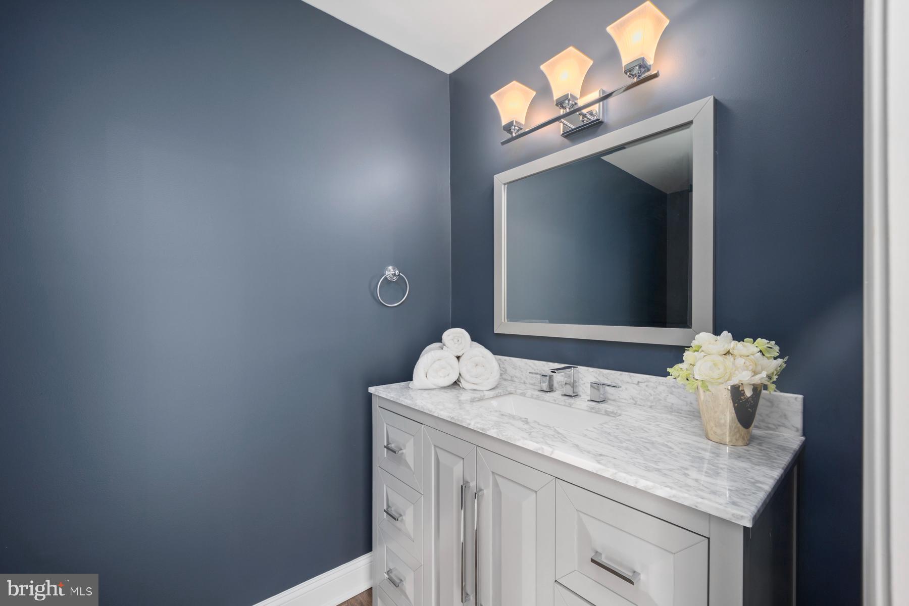 WATERSIDE - Residential