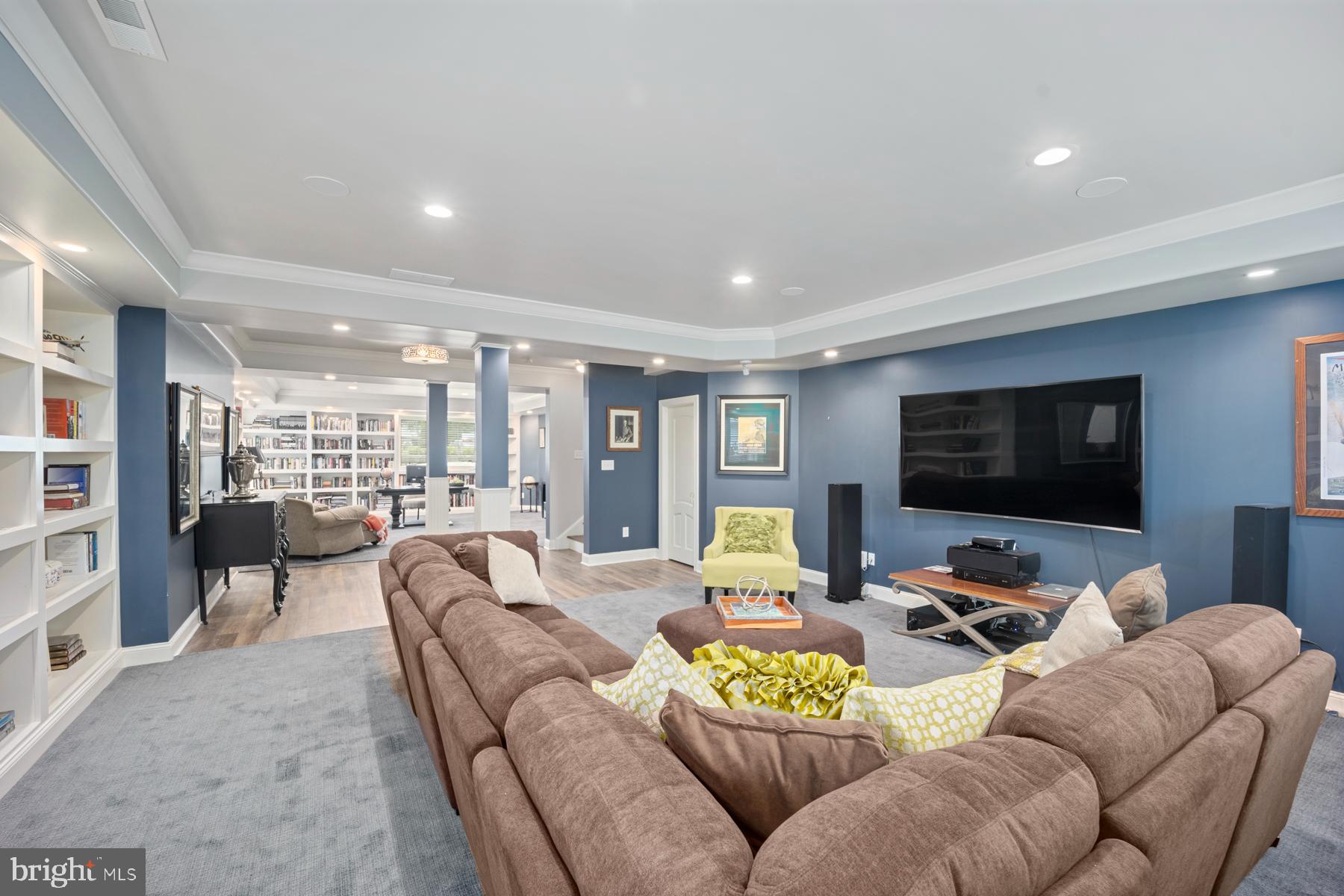 WATERSIDE - Residential