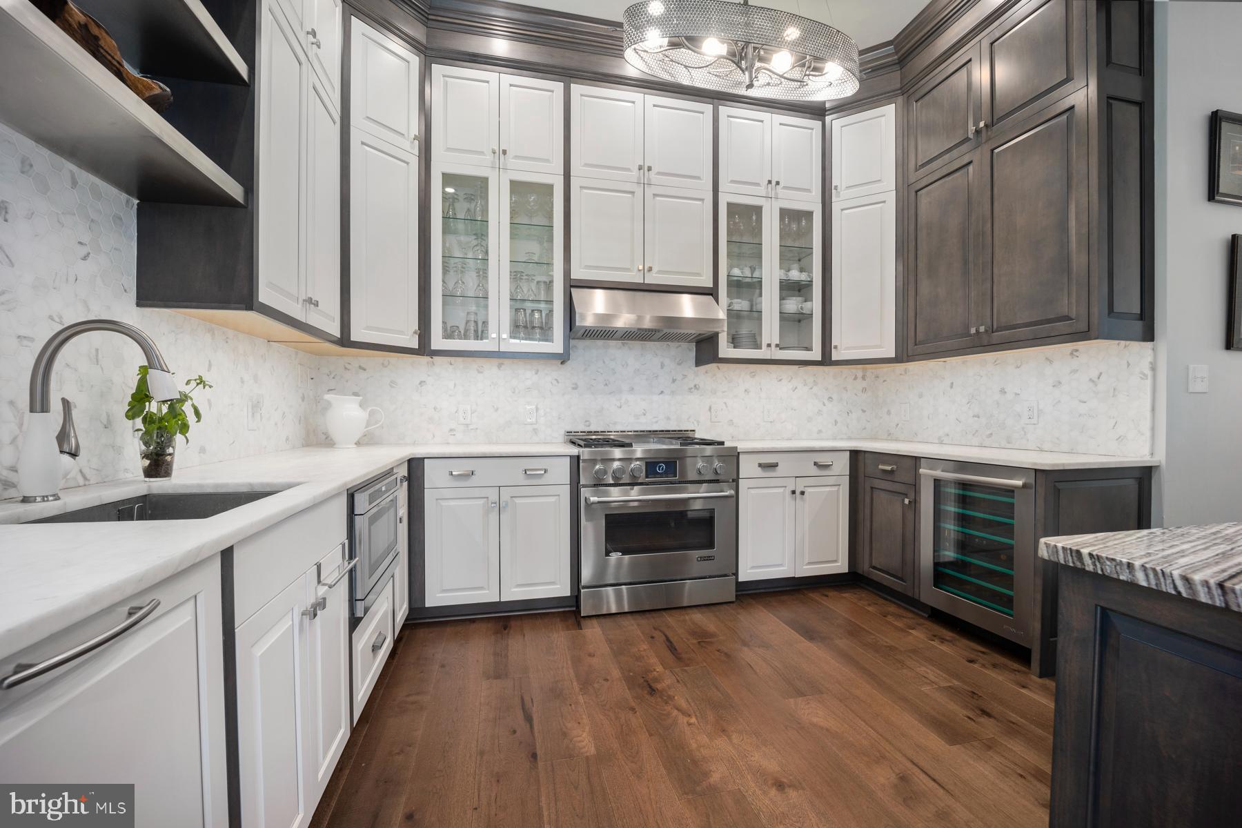 WATERSIDE - Residential