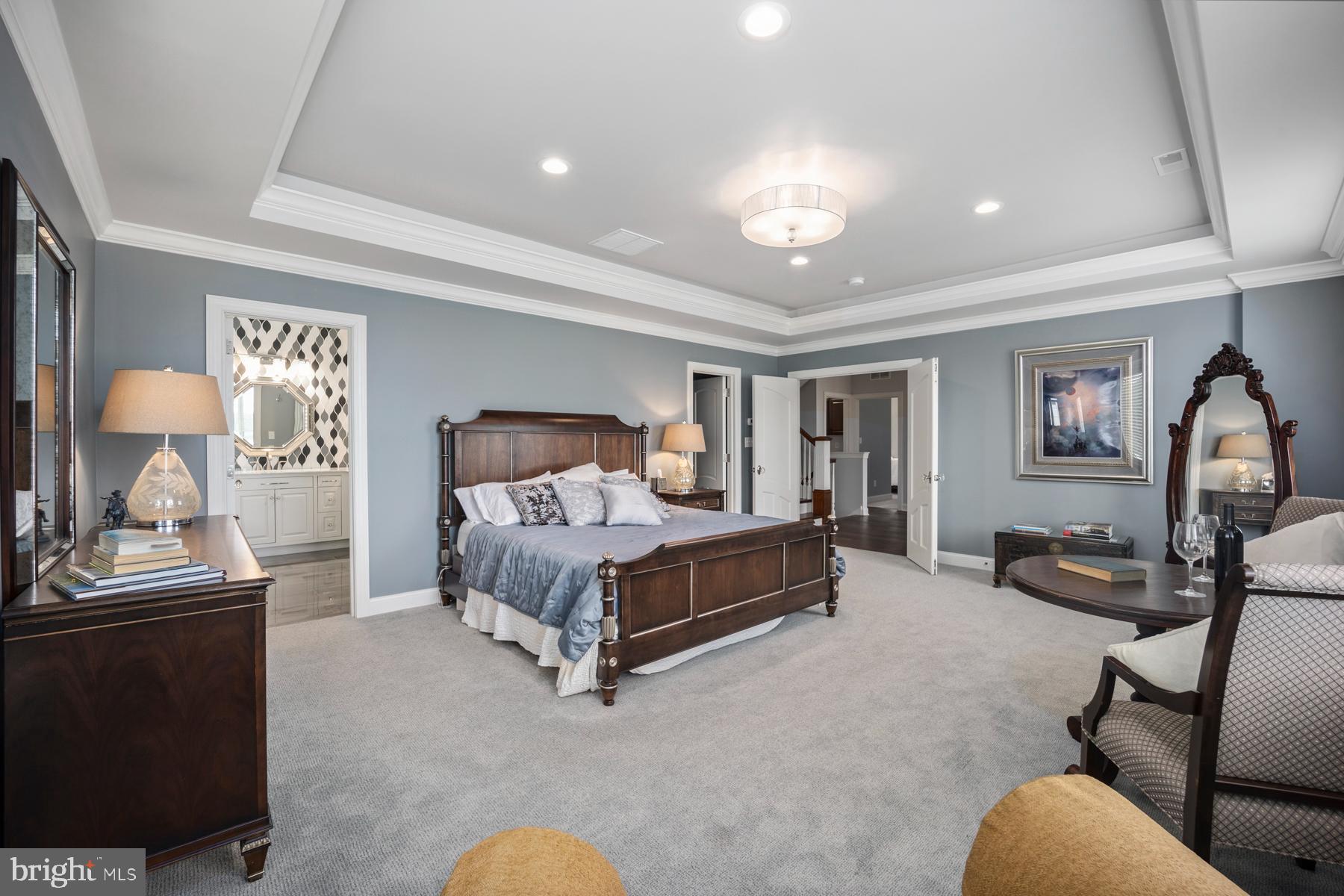 WATERSIDE - Residential