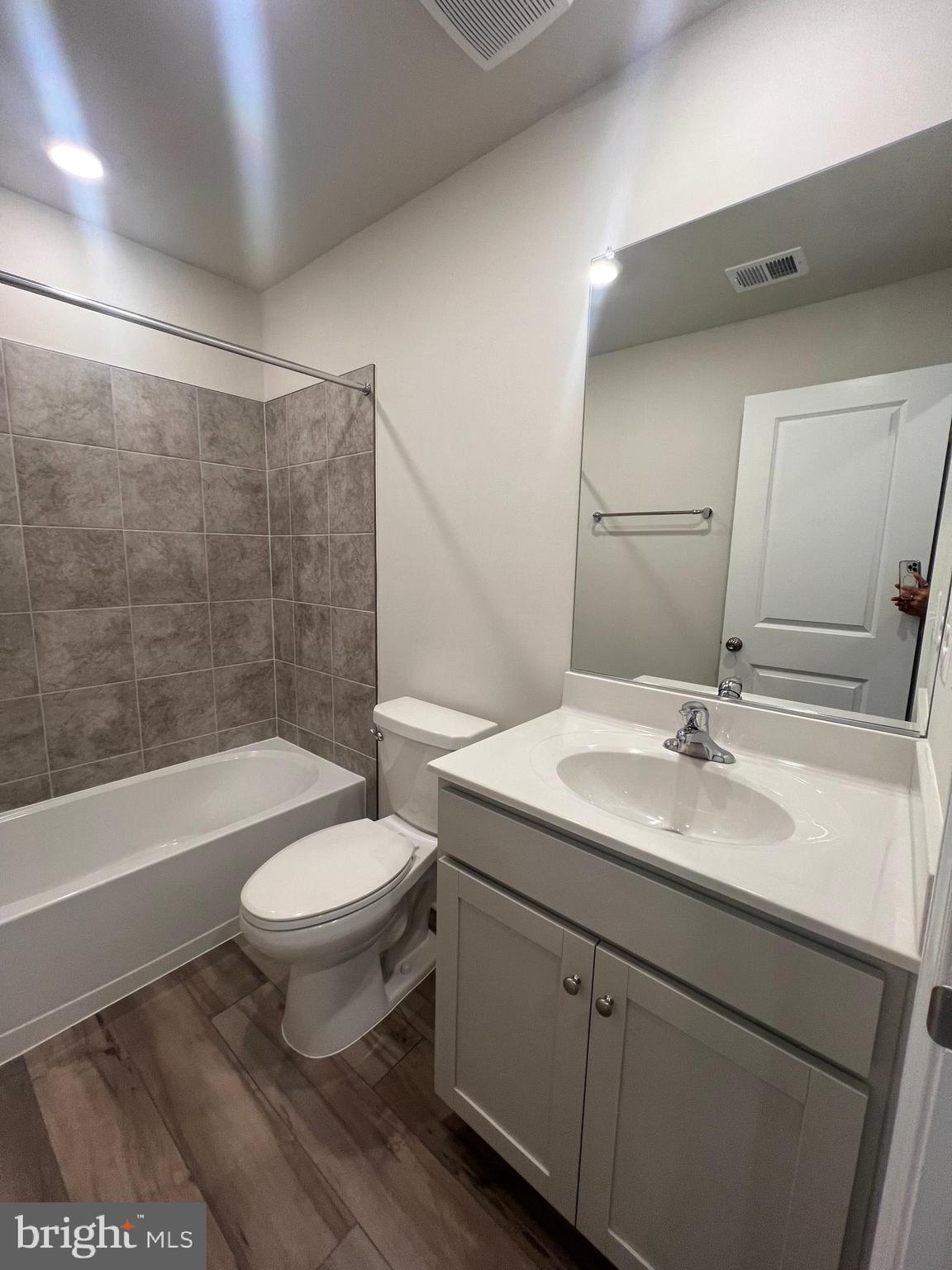 SHENANDOAH SPRINGS - Residential Lease