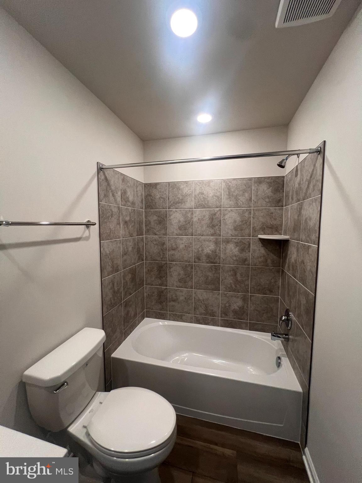 SHENANDOAH SPRINGS - Residential Lease