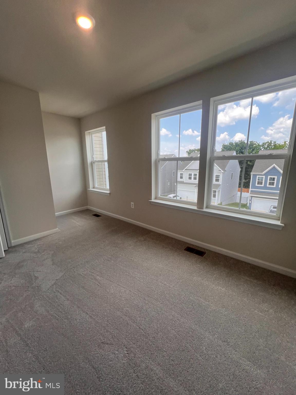 SHENANDOAH SPRINGS - Residential Lease