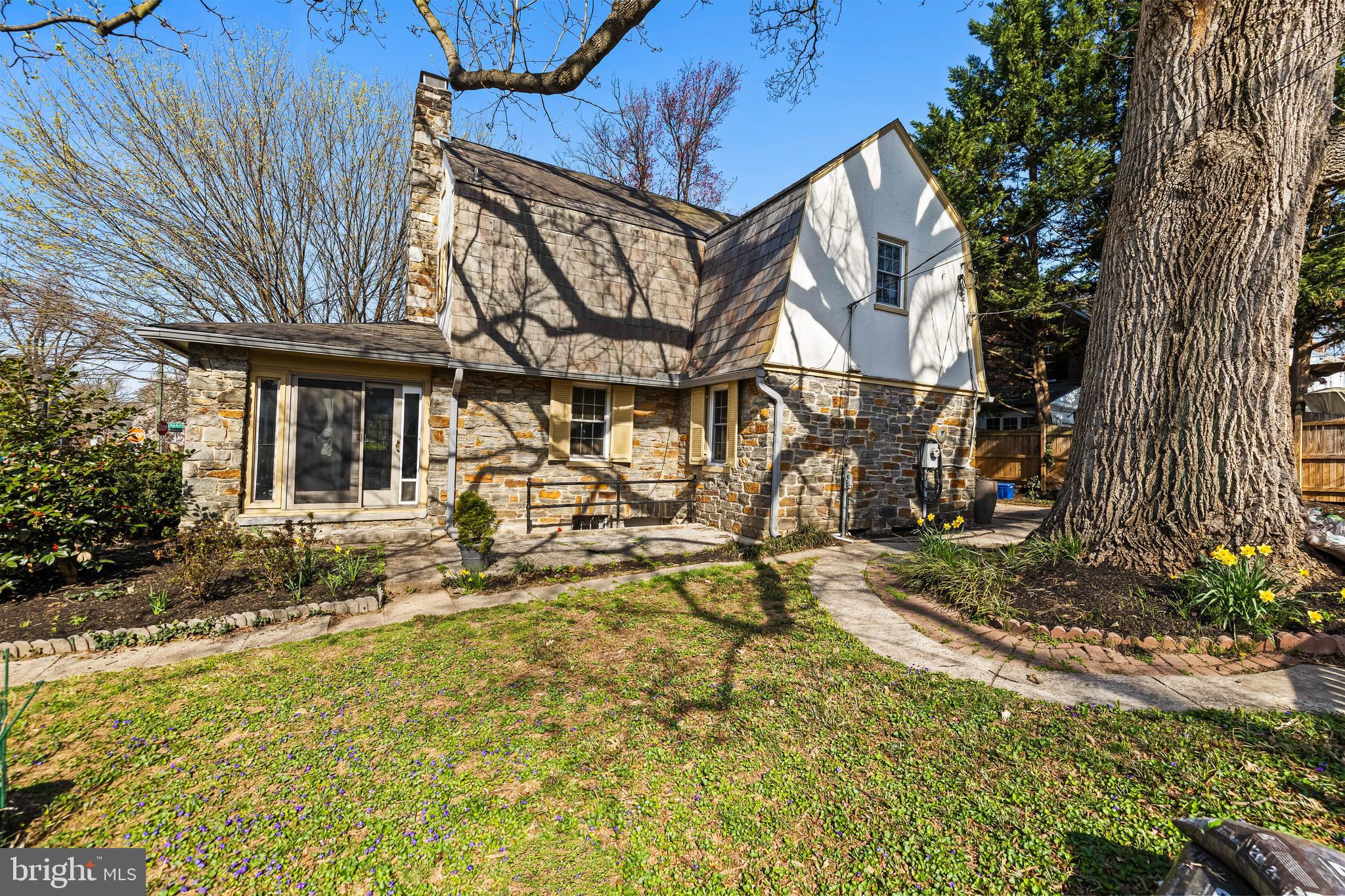 STONELEIGH - Residential