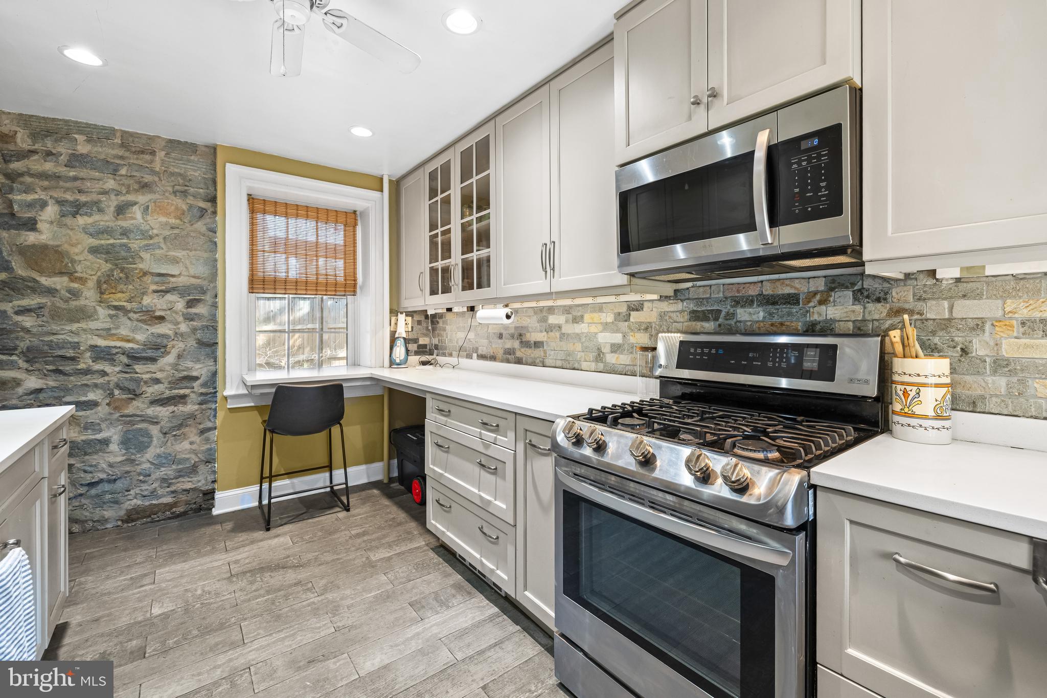 STONELEIGH - Residential