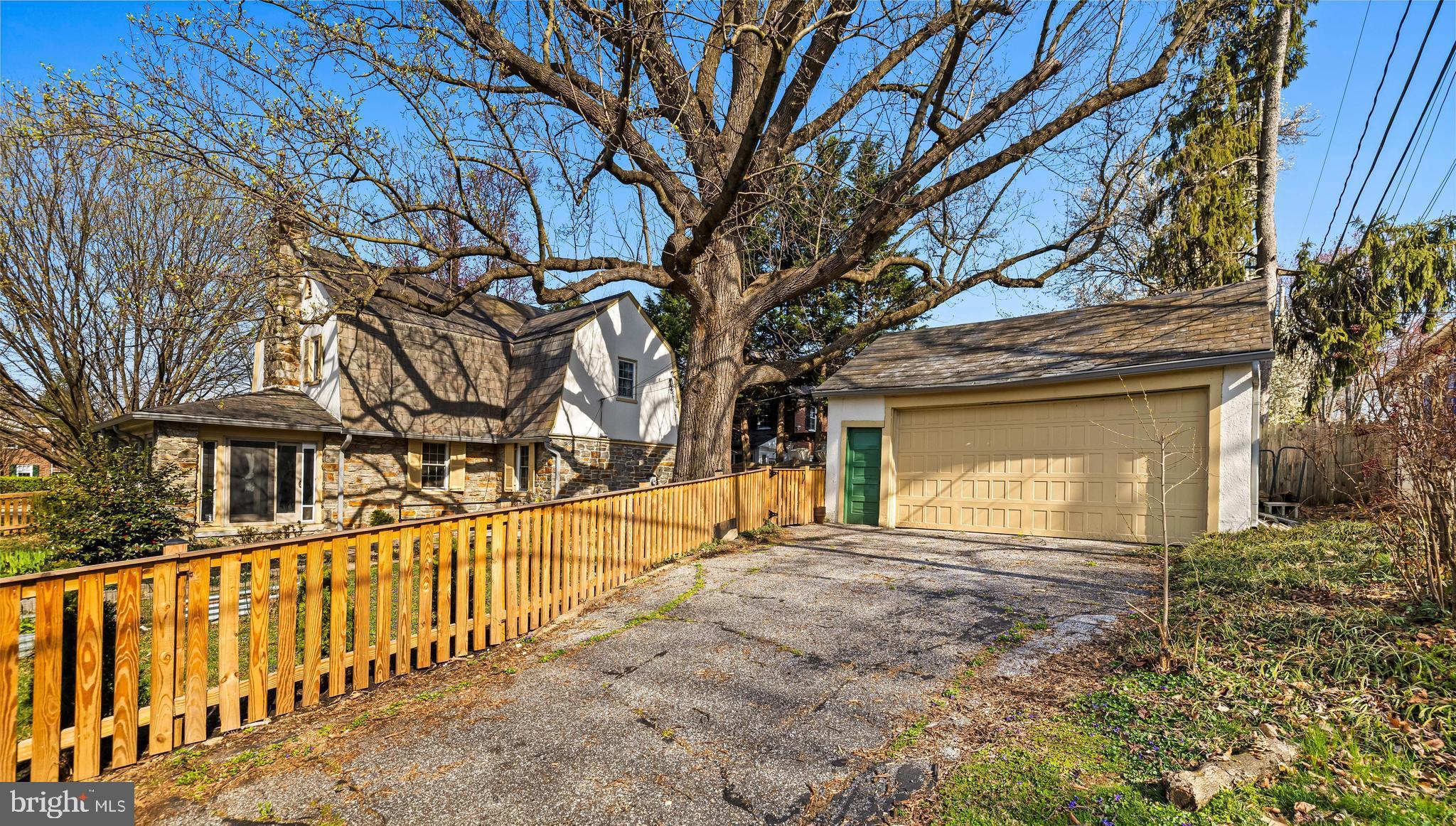 STONELEIGH - Residential