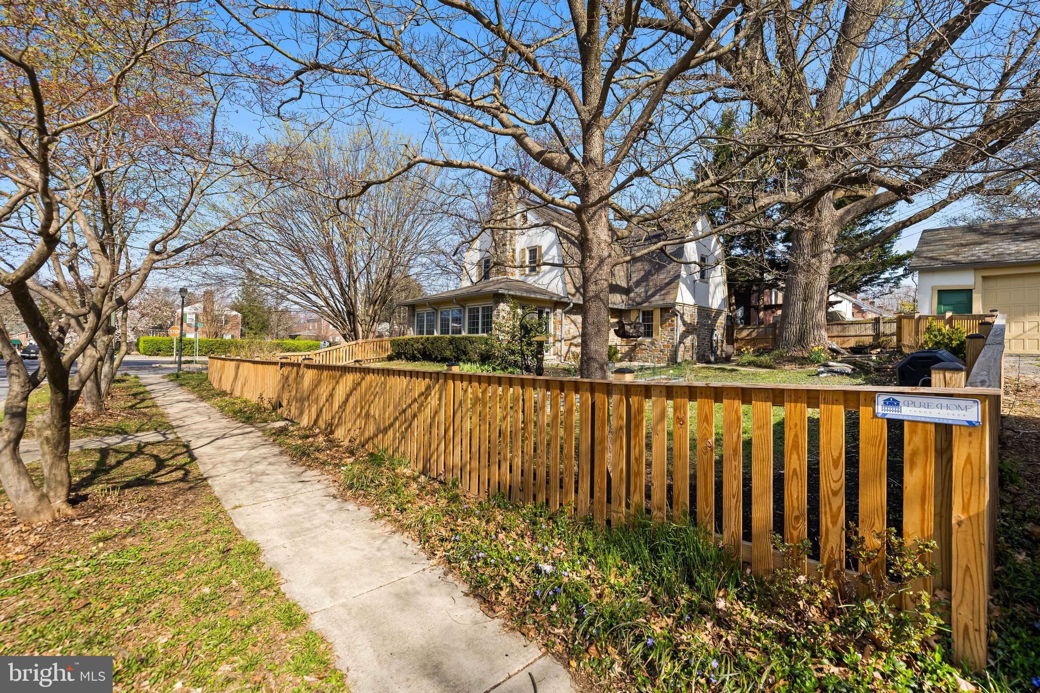 STONELEIGH - Residential