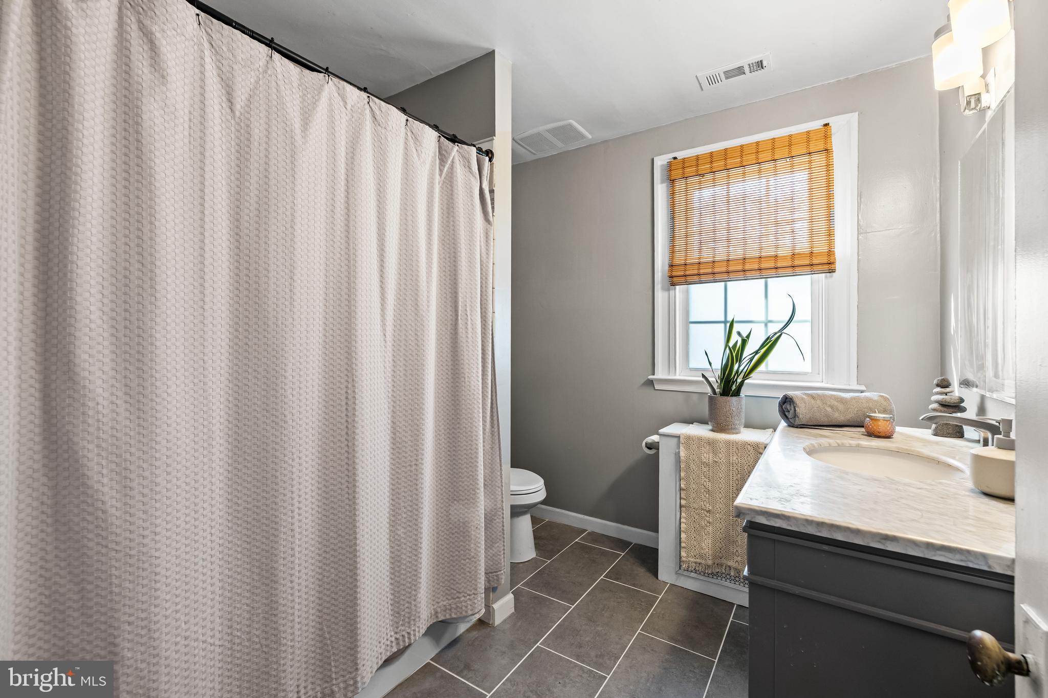 STONELEIGH - Residential