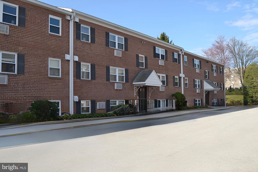Photo of 1 Radnor Drive #E4, NEWTOWN SQUARE, PA 19073 (MLS # PADE2111816)