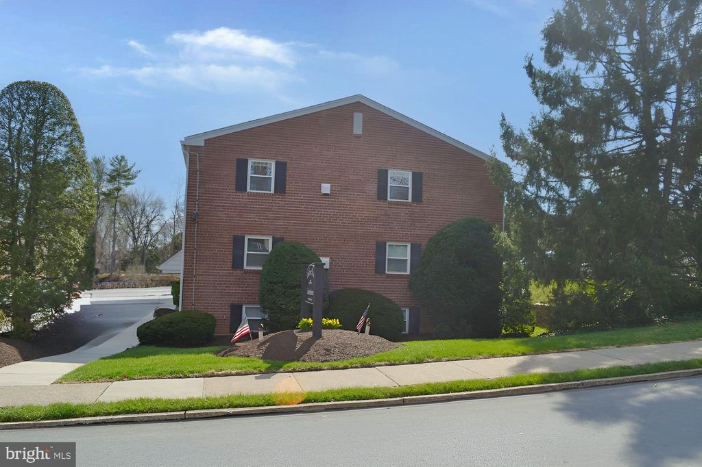 Photo of 1 Radnor Drive #E4, NEWTOWN SQUARE, PA 19073 (MLS # PADE2111816)