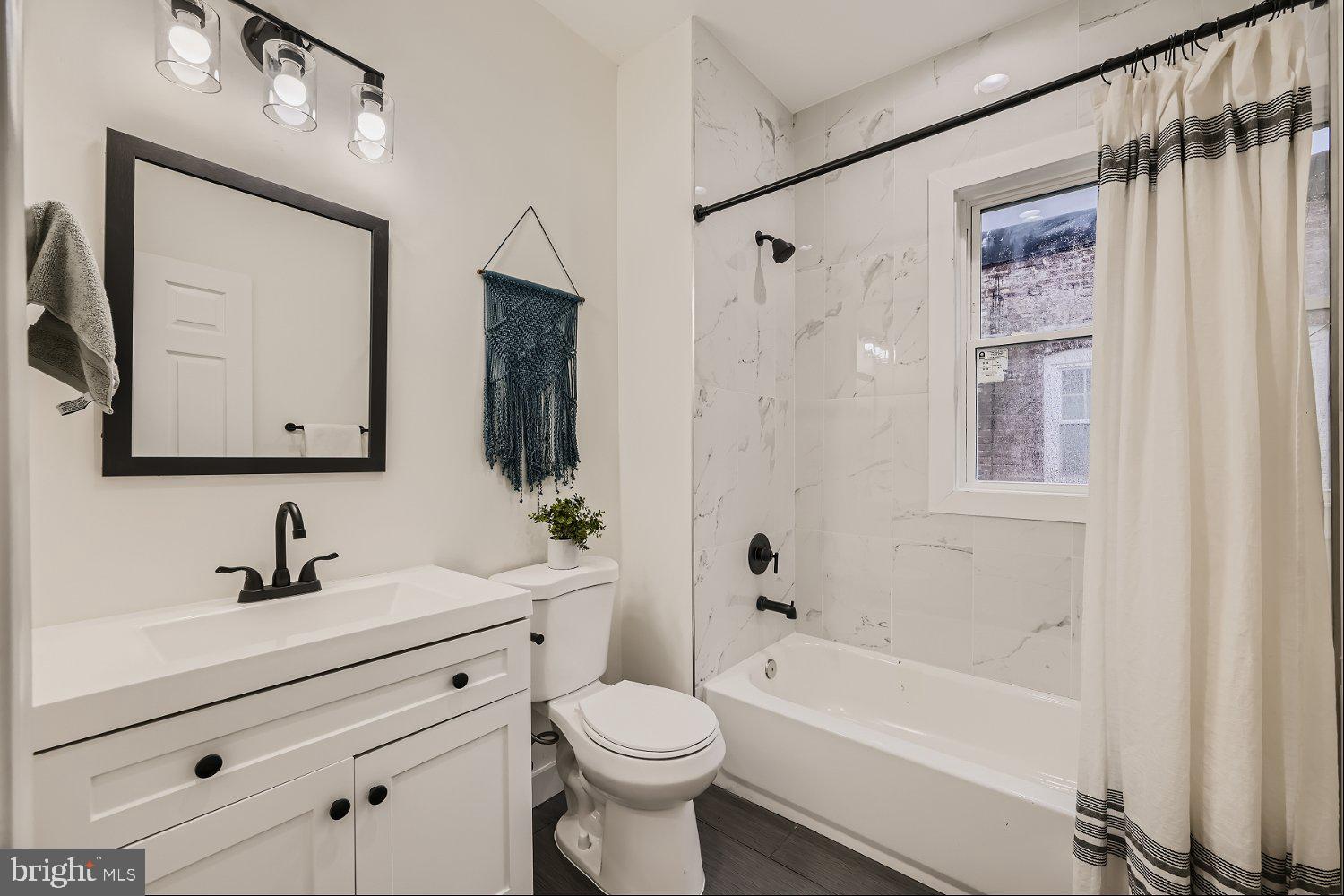 WOODBOURNE HEIGHTS - Residential