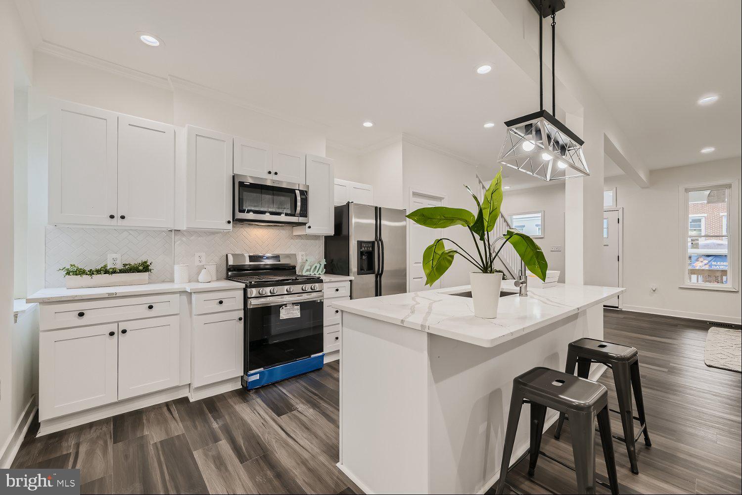 WOODBOURNE HEIGHTS - Residential