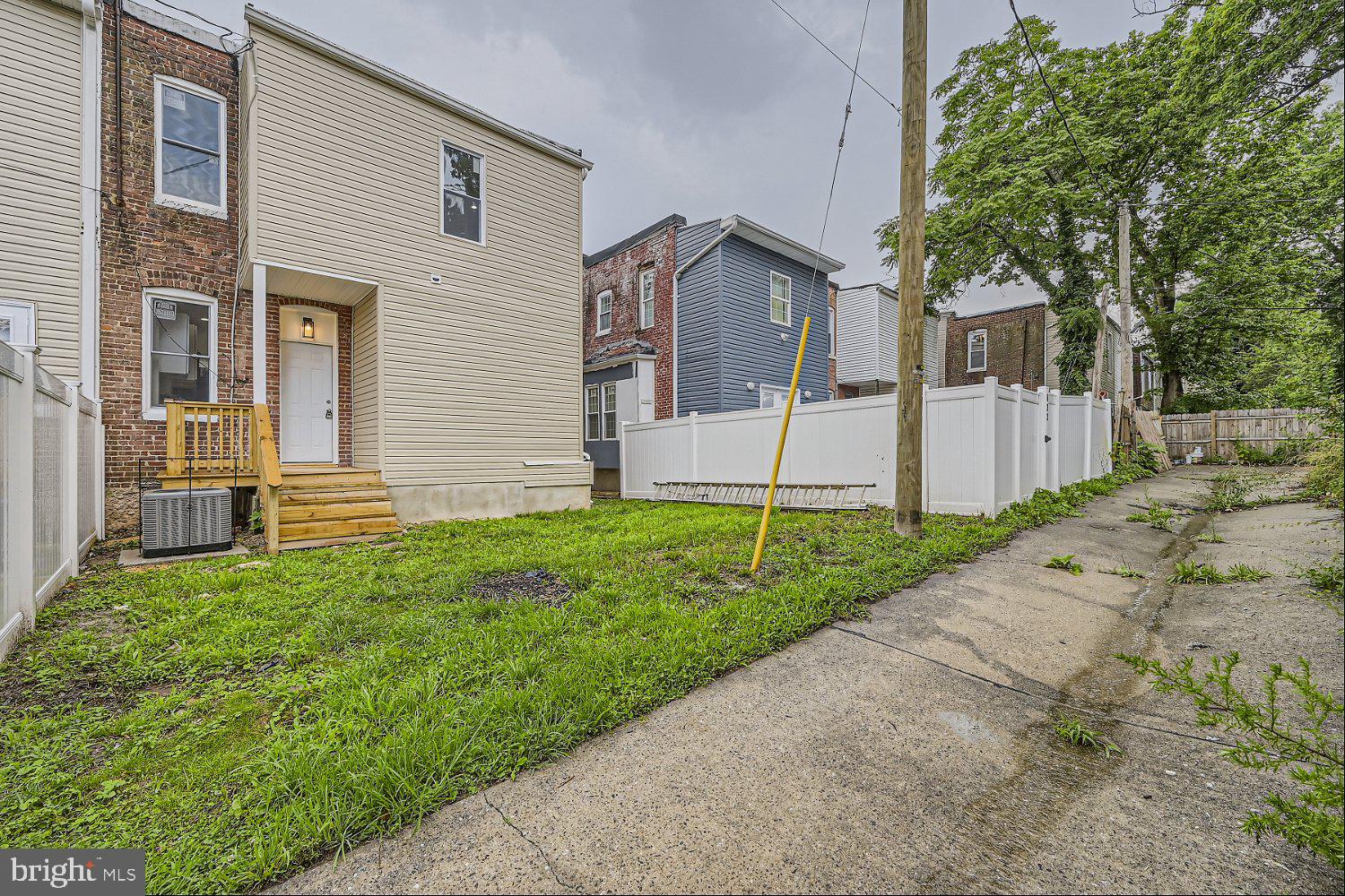 WOODBOURNE HEIGHTS - Residential