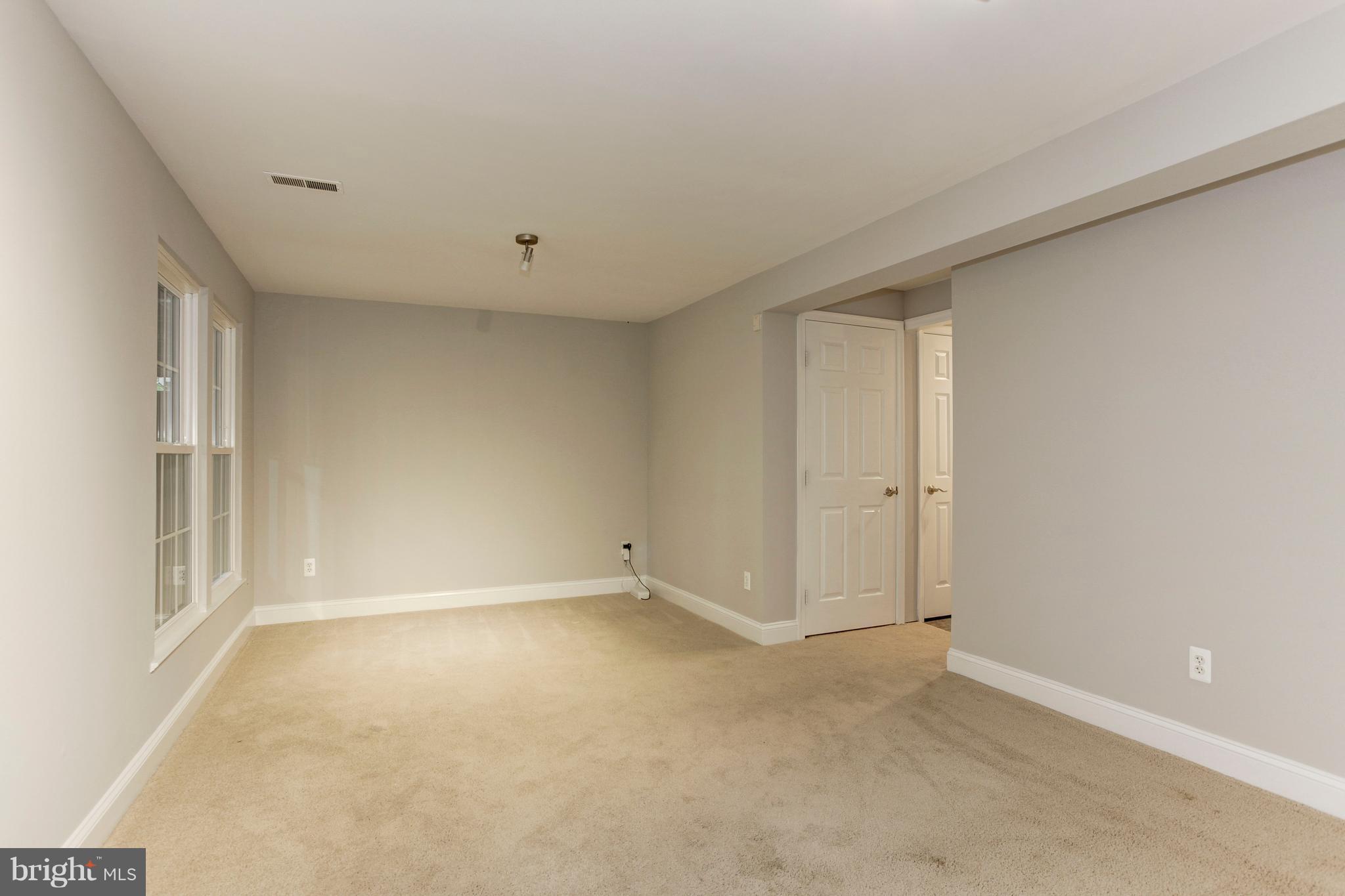 CENTRE RIDGE - Residential