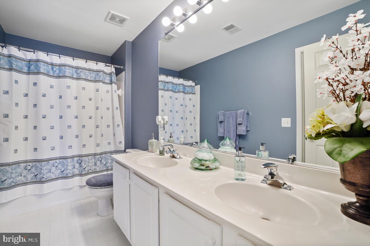 HOOVER FARM - Residential