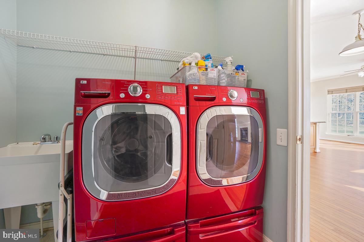 HOOVER FARM - Residential