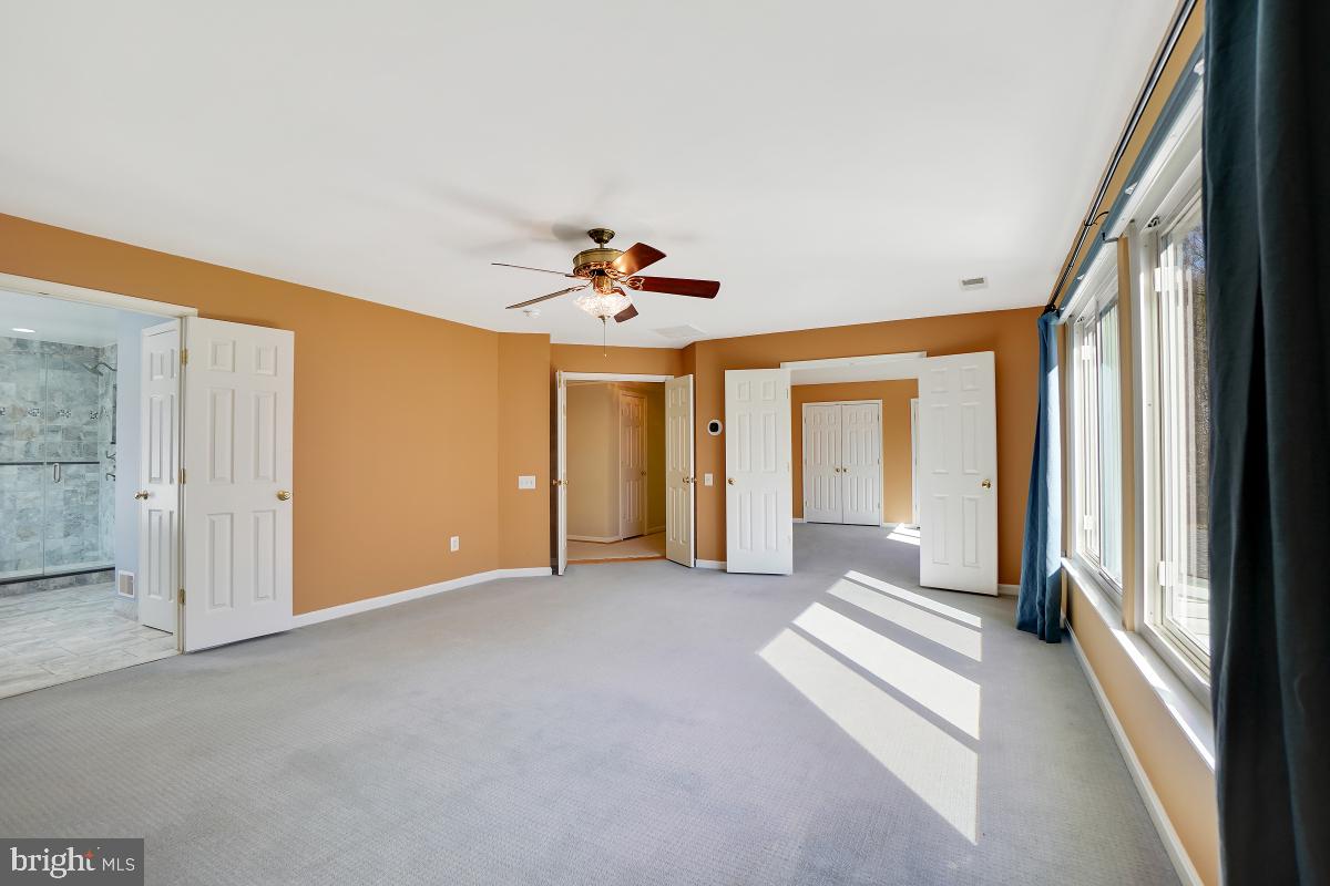 HOOVER FARM - Residential