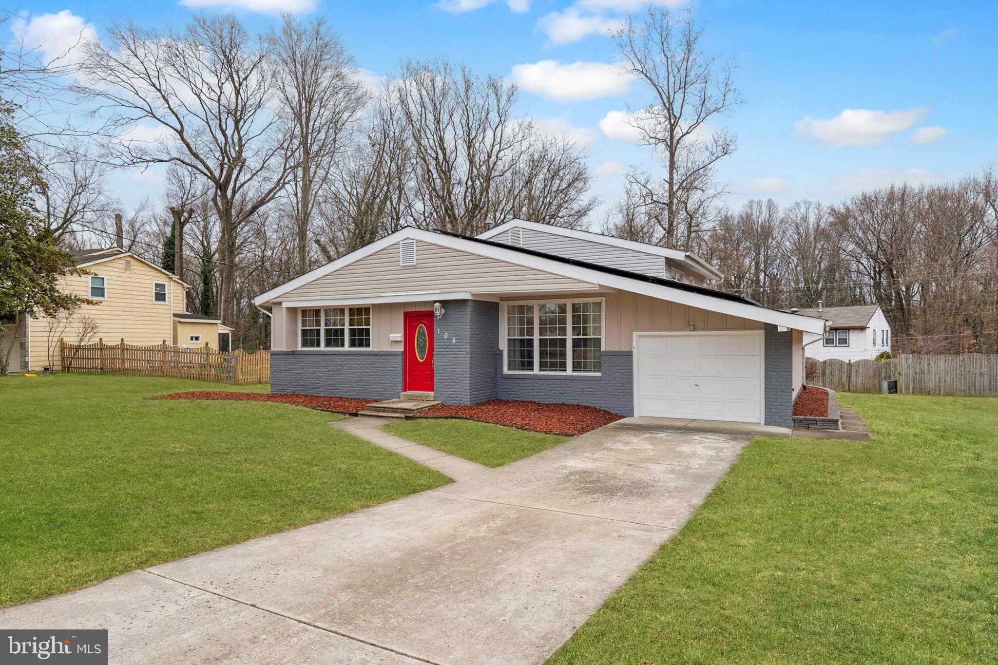 105 COUNTRY CLUB PLACE