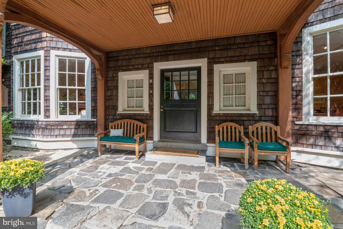 ROLAND PARK - Residential