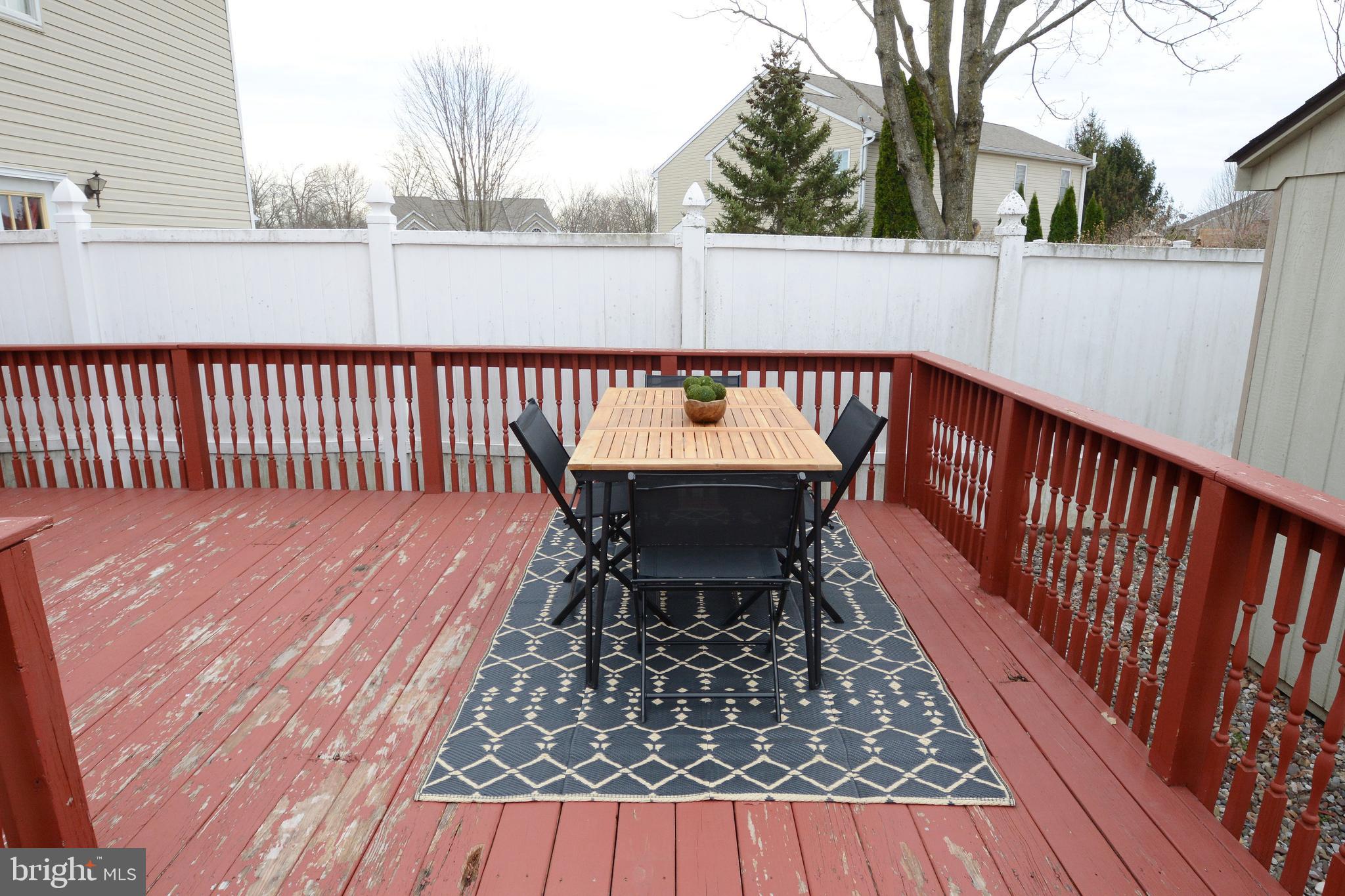 MONTGOMERY MEADOWS - Residential