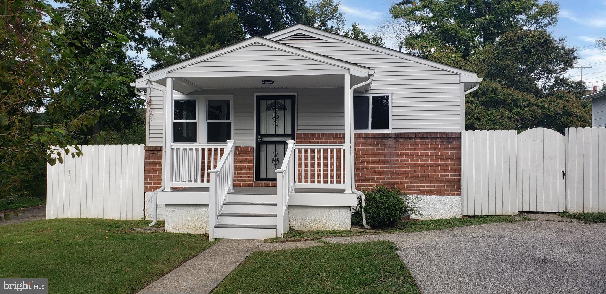 CATONSVILLE MANOR - Residential