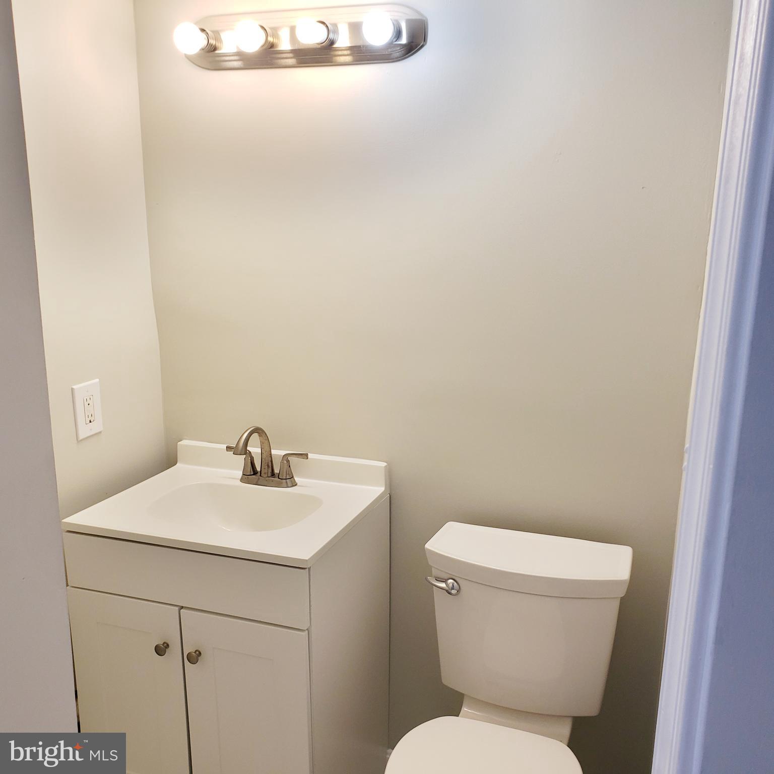 CATONSVILLE MANOR - Residential