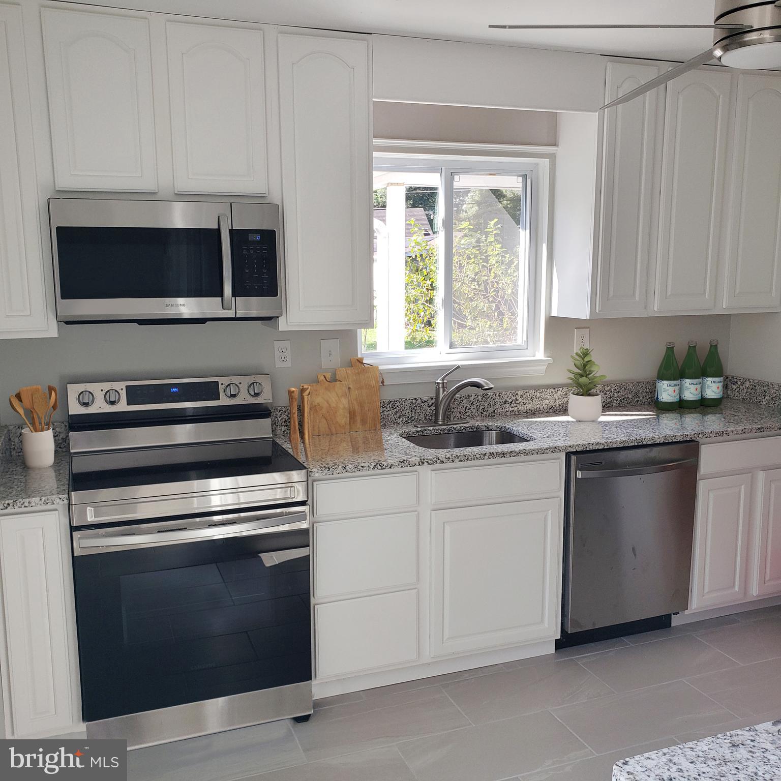 CATONSVILLE MANOR - Residential