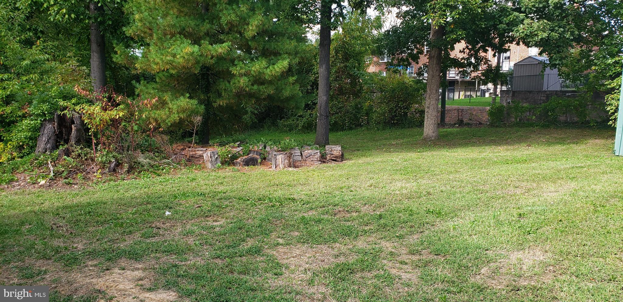 CATONSVILLE MANOR - Residential